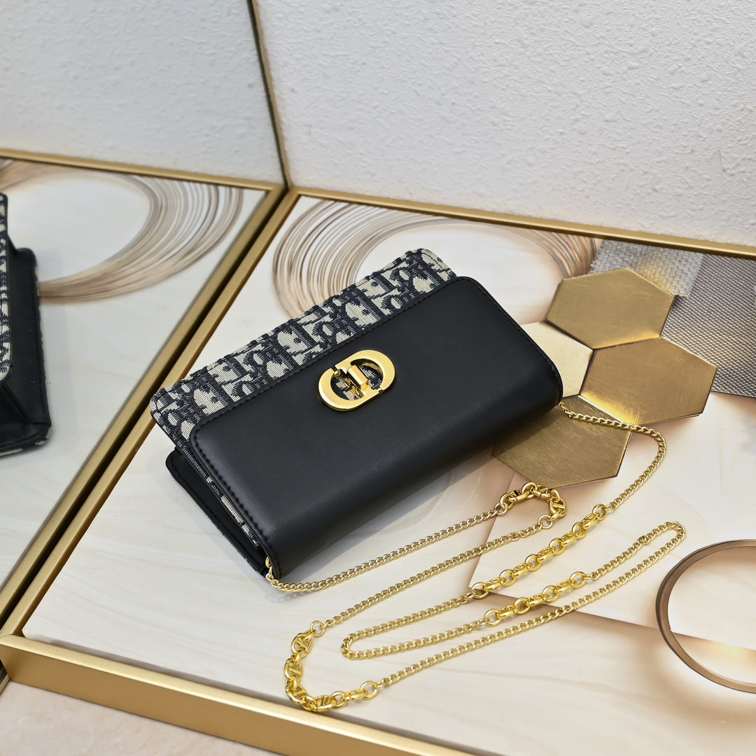 2WD2BDE Stylish leather bag