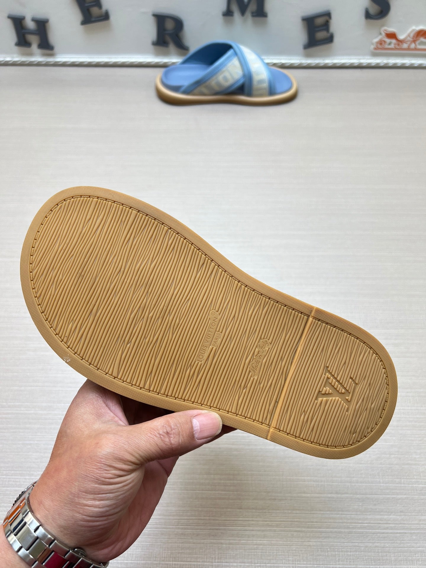 535ZE270ZDE Stylish Slippers