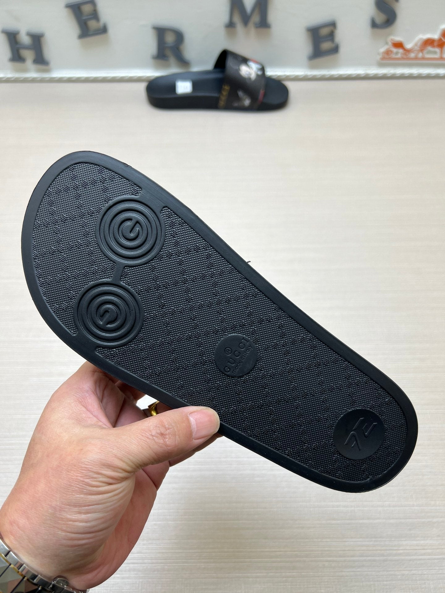 5WB239ZDE Stylish Slippers