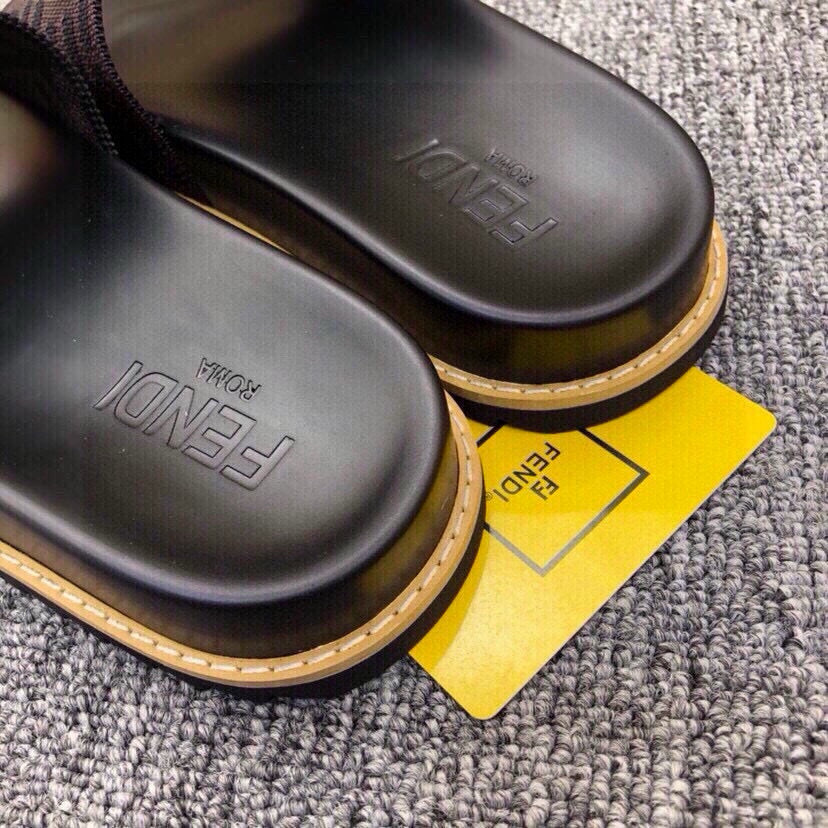 535ZF285ZDE Stylish Slippers
