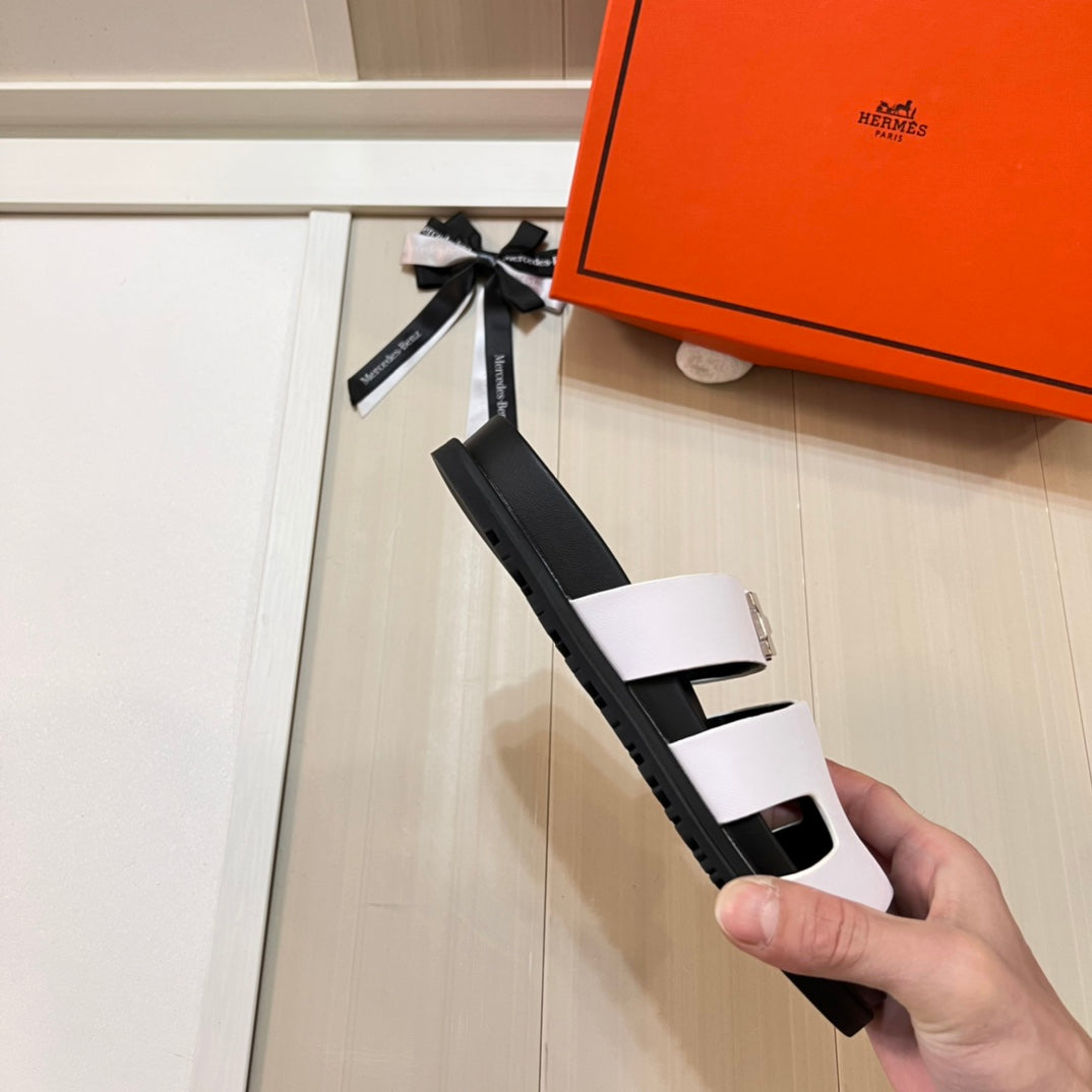 14H206ZDE Stylish Slippers