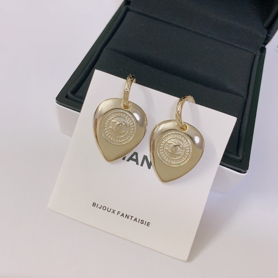 1YC305EDE Stylish Earrings