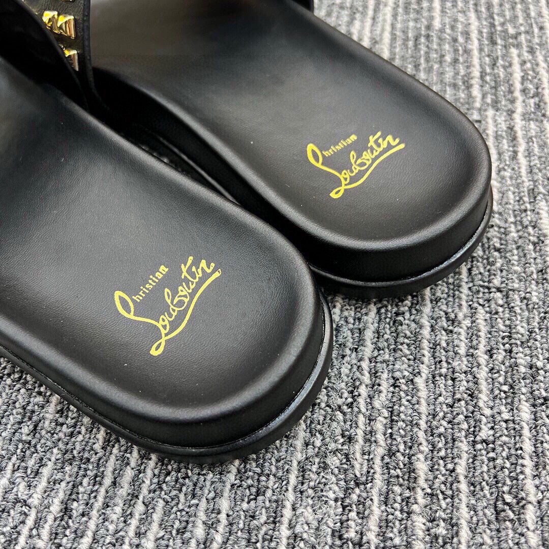 54A126ZDE Stylish slippers