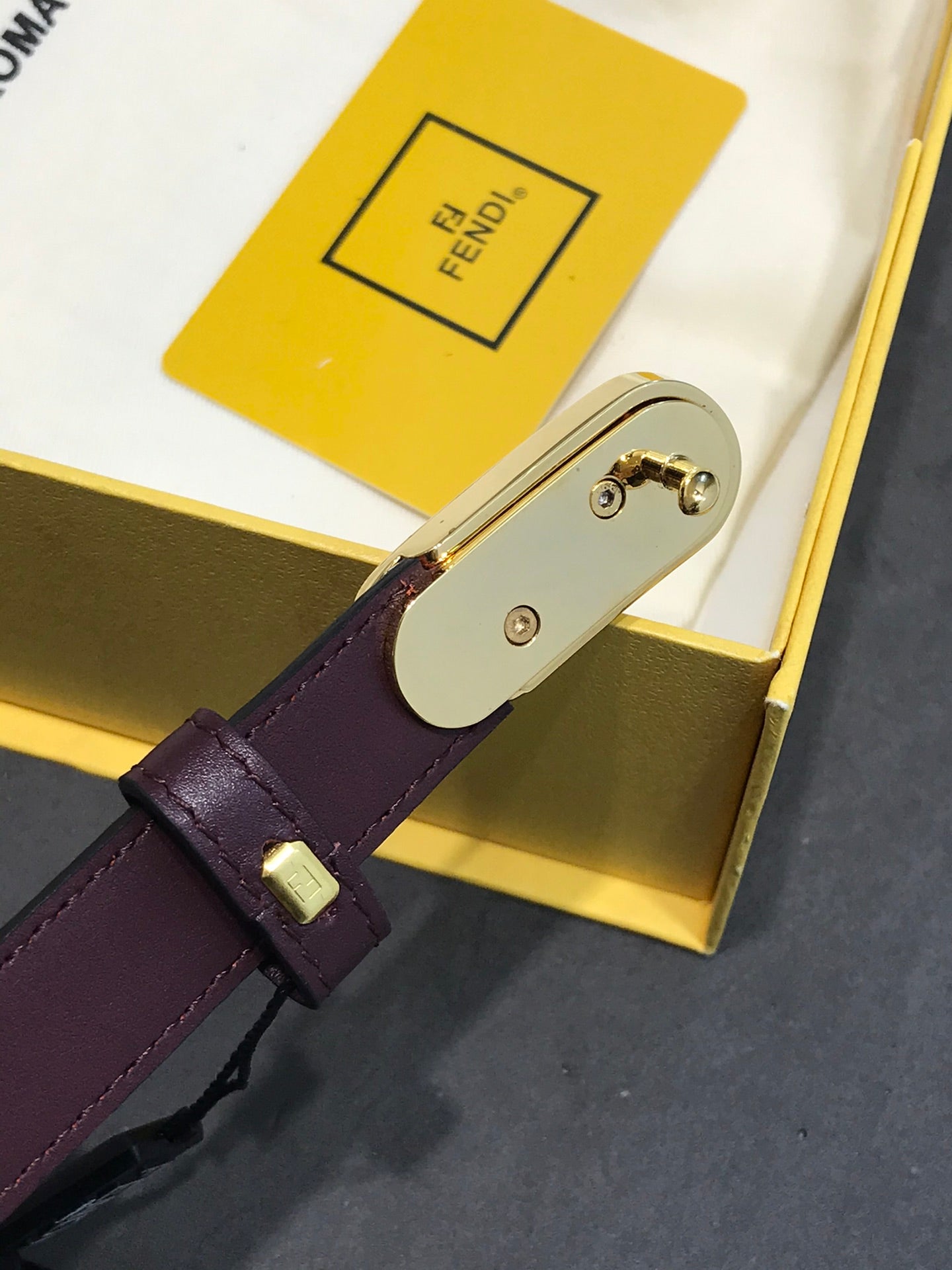 14F76PDE Stylish  High quality belt With full package