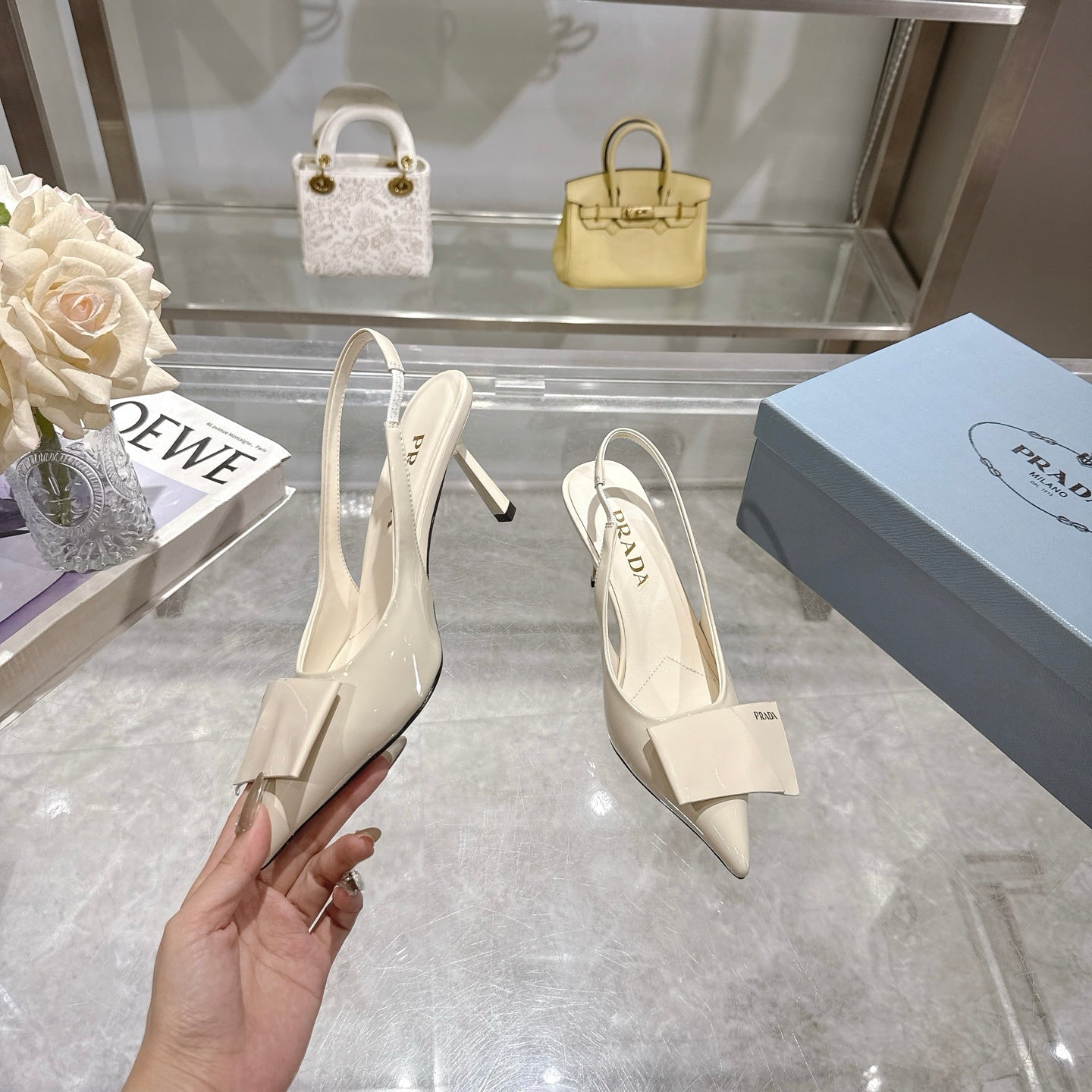 255QP41ZDE Stylish leather High heels