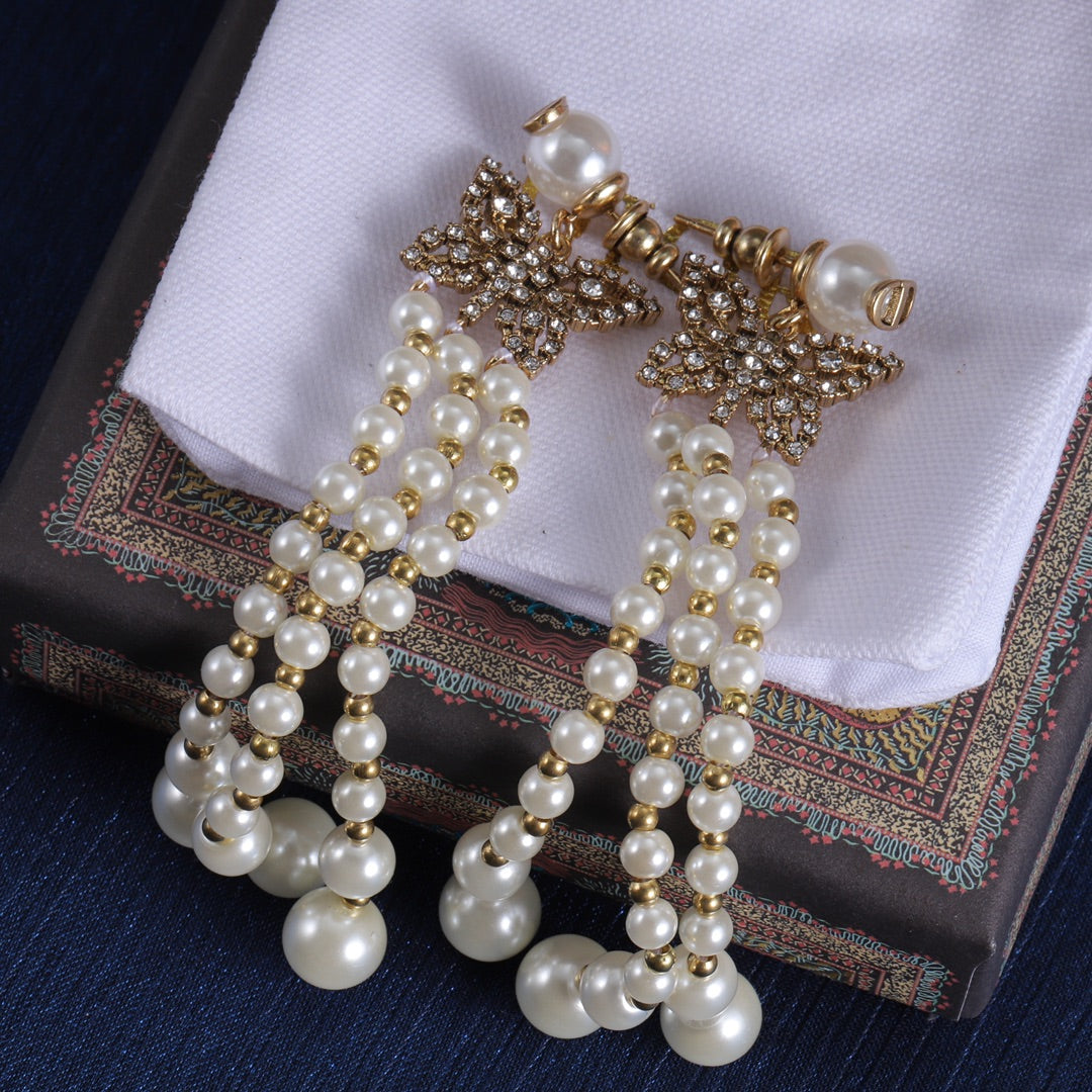 14D4EDE Stylish Earrings