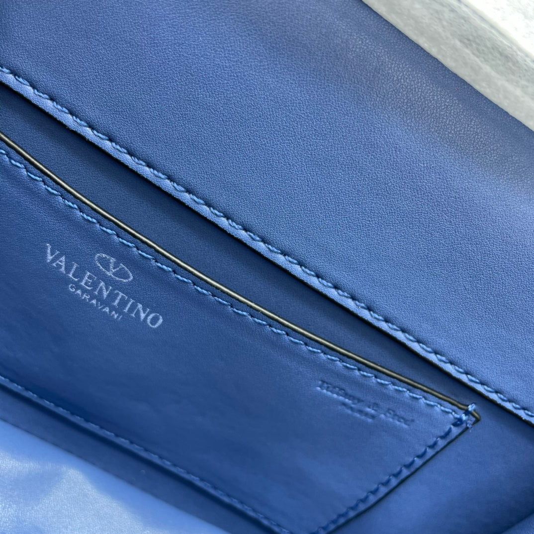 1WVL119BDE Stylish leather bag