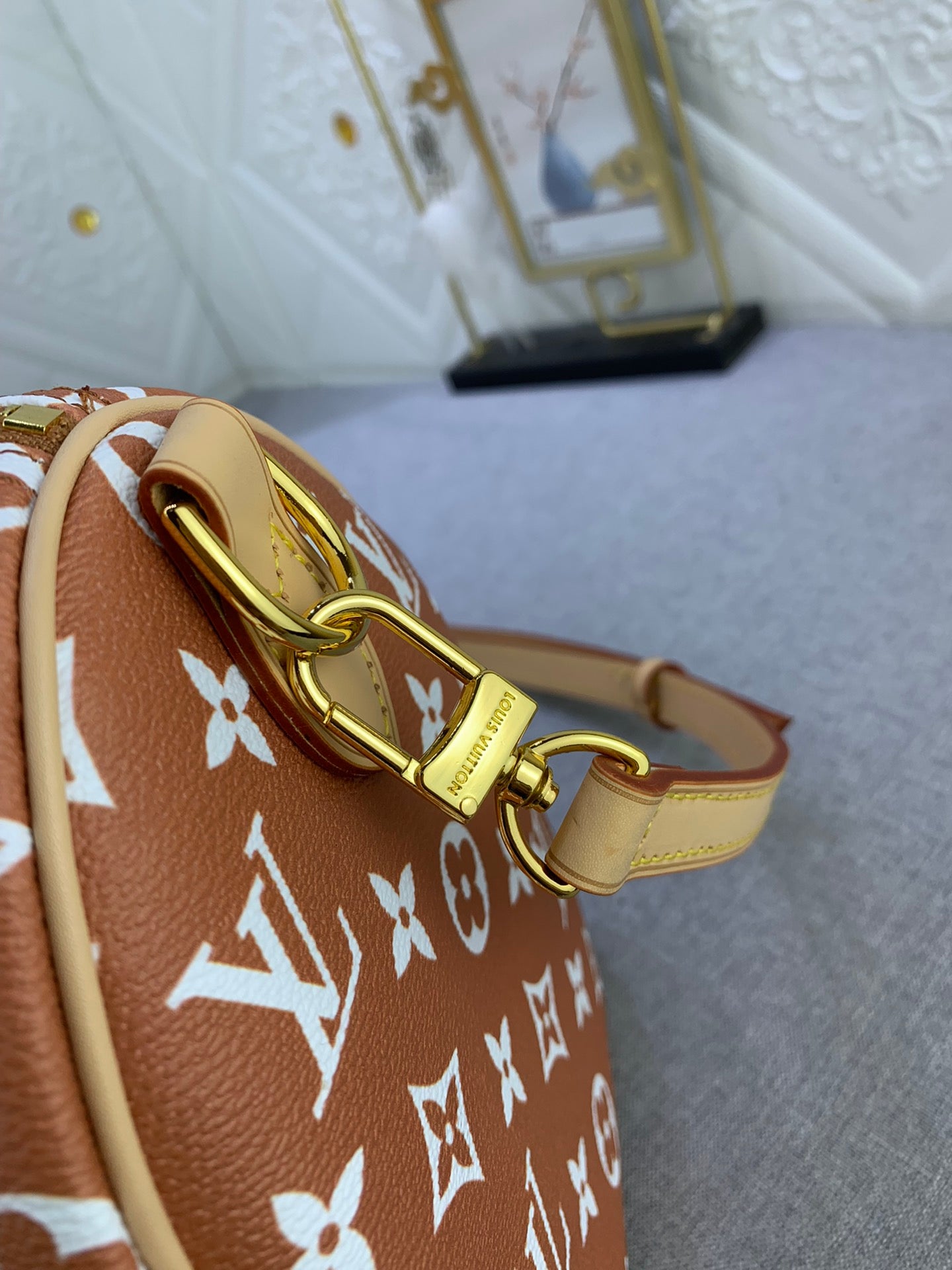 2XE268BDE Stylish leather bag 