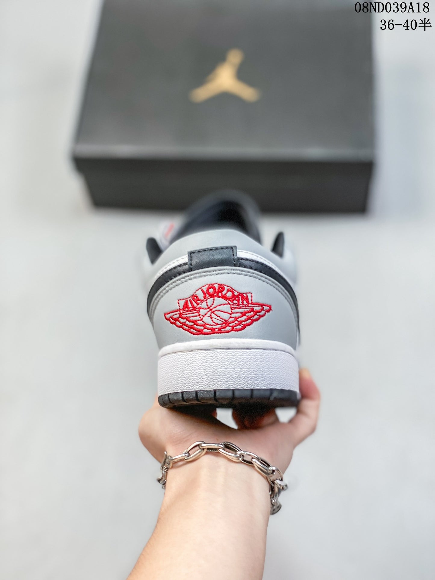 4YN55ZDE Stylish Sneakers (No Box, August-October Big Sale)