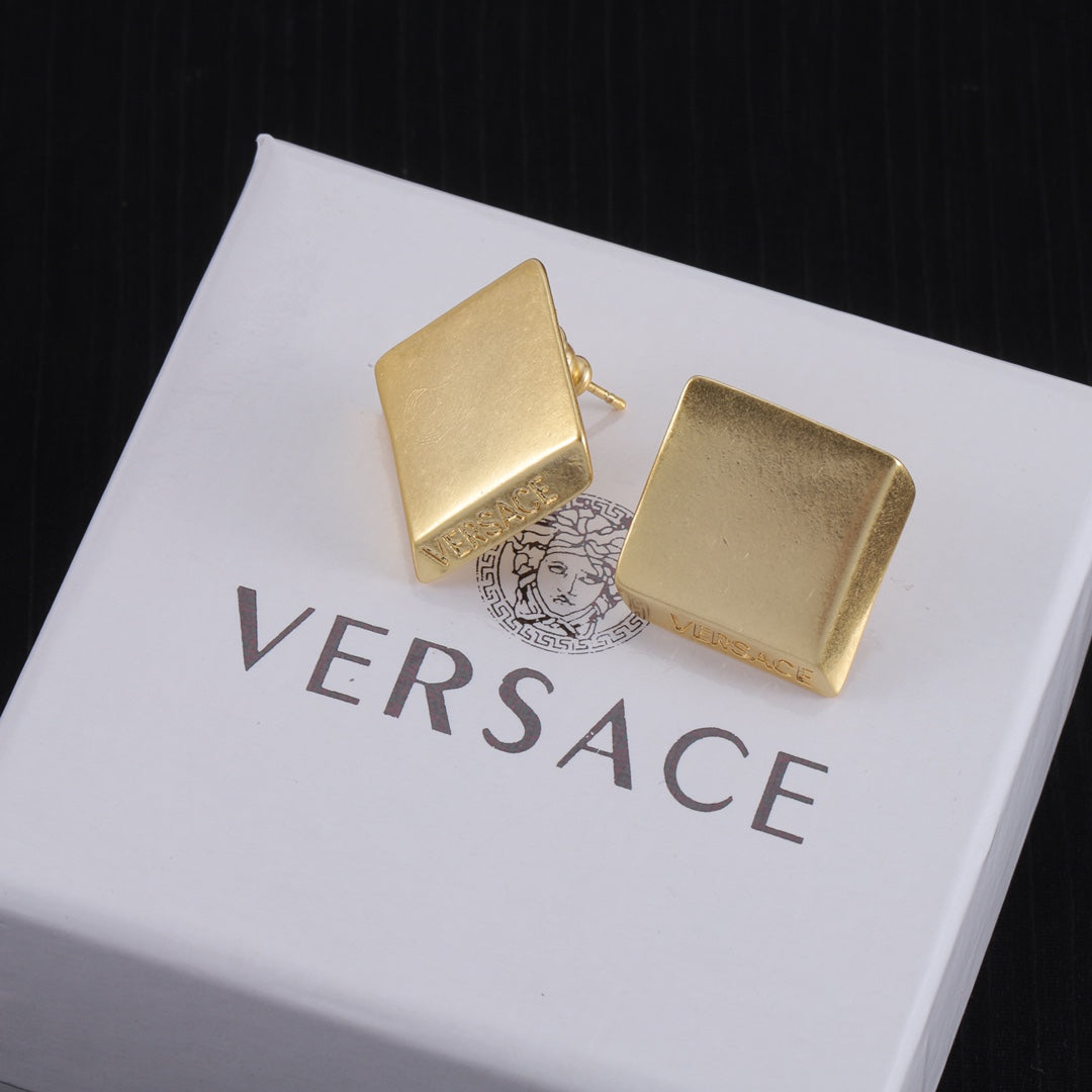 14V1025EDE Stylish  Earrings