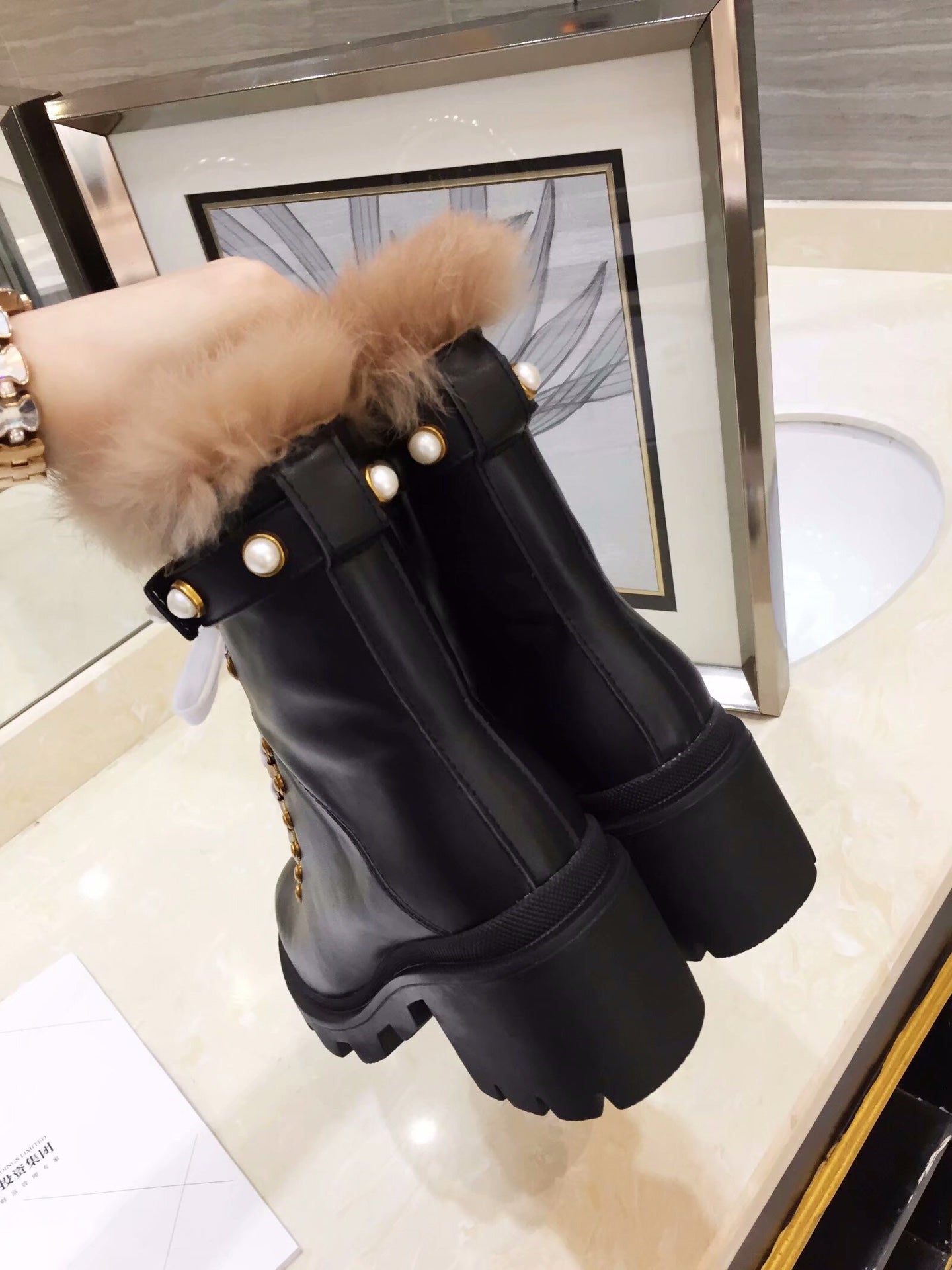 2XB203ZDE Stylish leather boot (top layer leather lining)