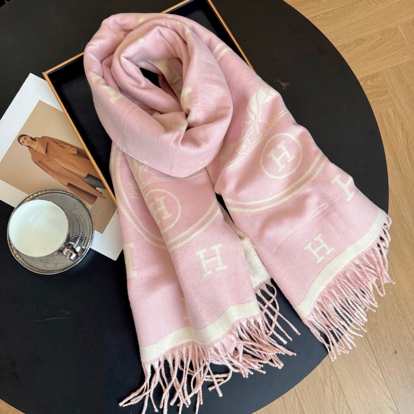 185ZH43WDE Stylish Winter Scarves