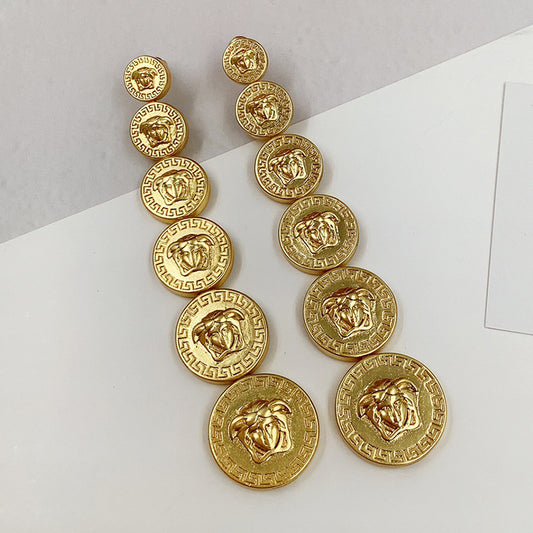 3V158EDE Stylish Earrings