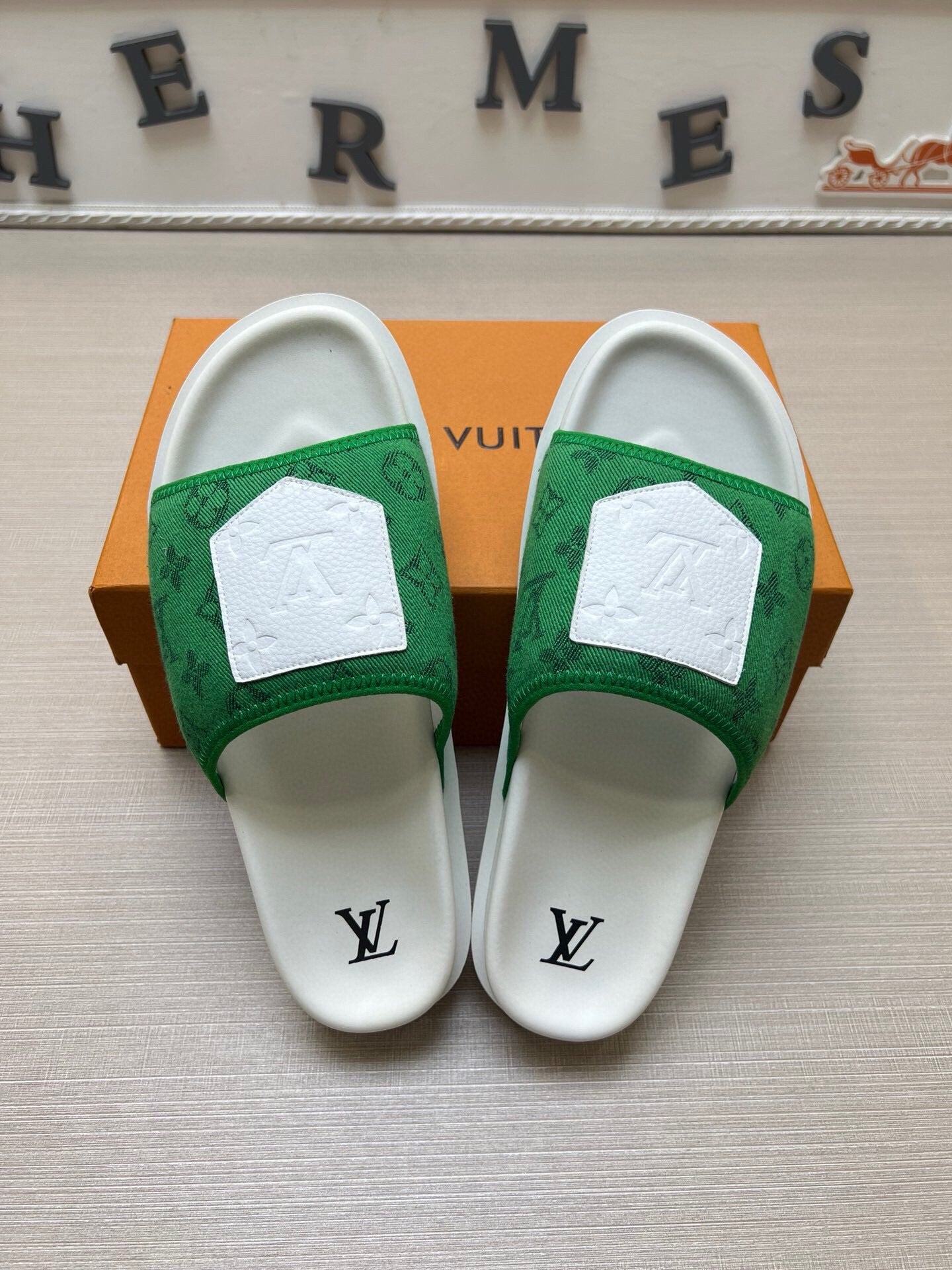 5WE252ZDE Stylish Slippers