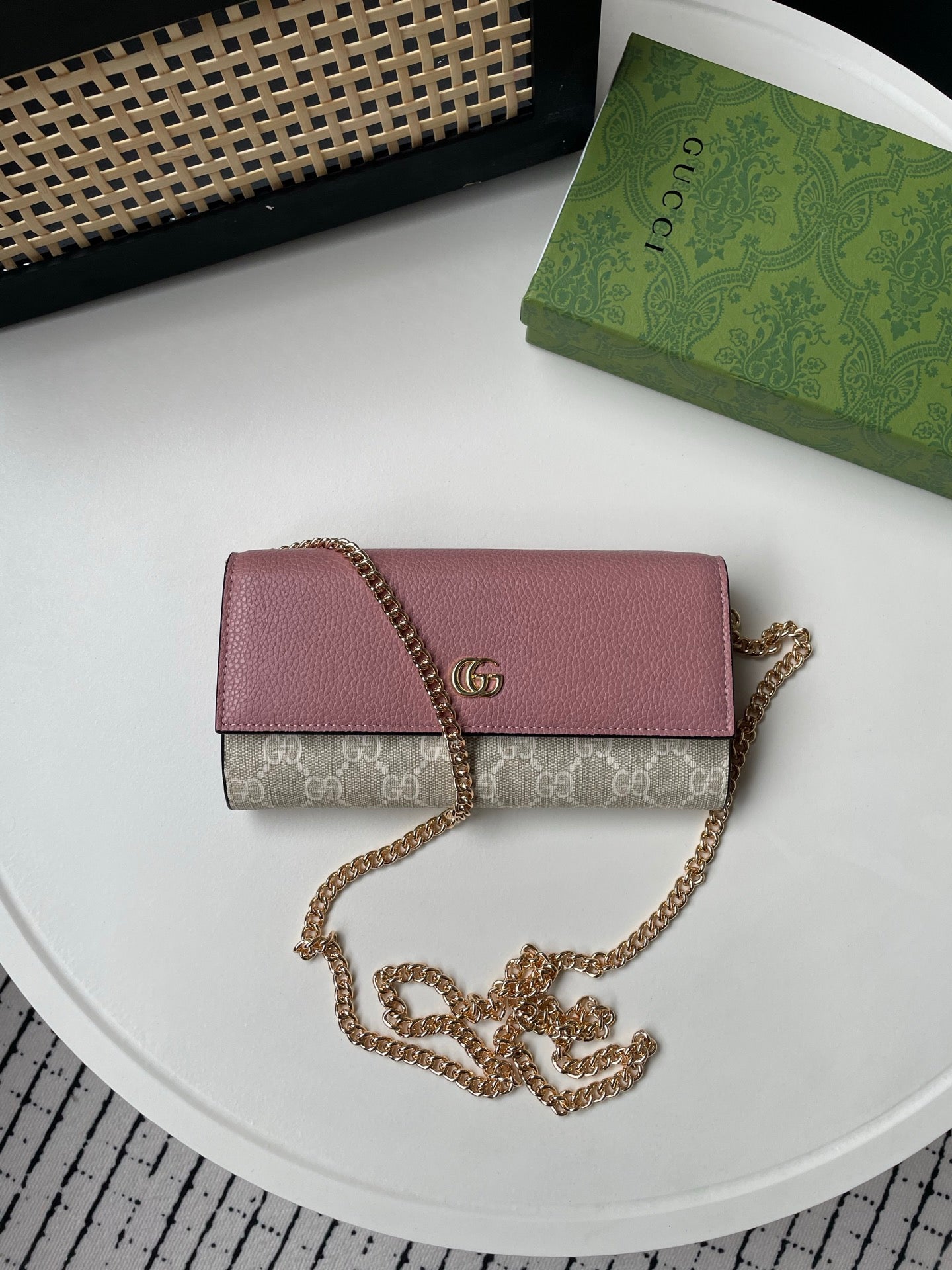 15RB71BDE Stylish leather bag