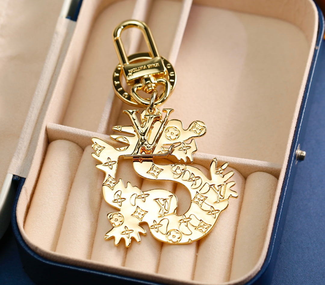 3RE29ADE Stylish key closure