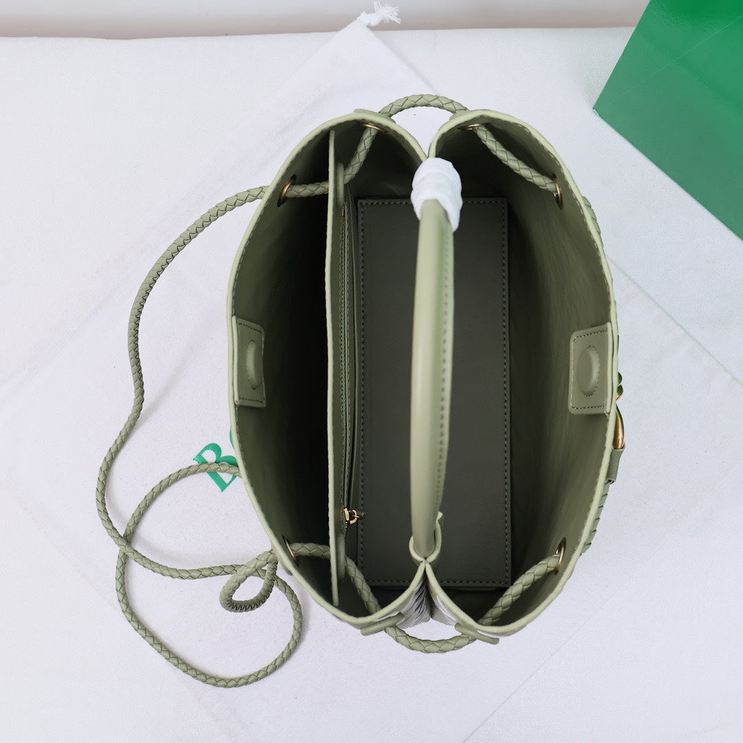 1XA80BDE Stylish leather bag