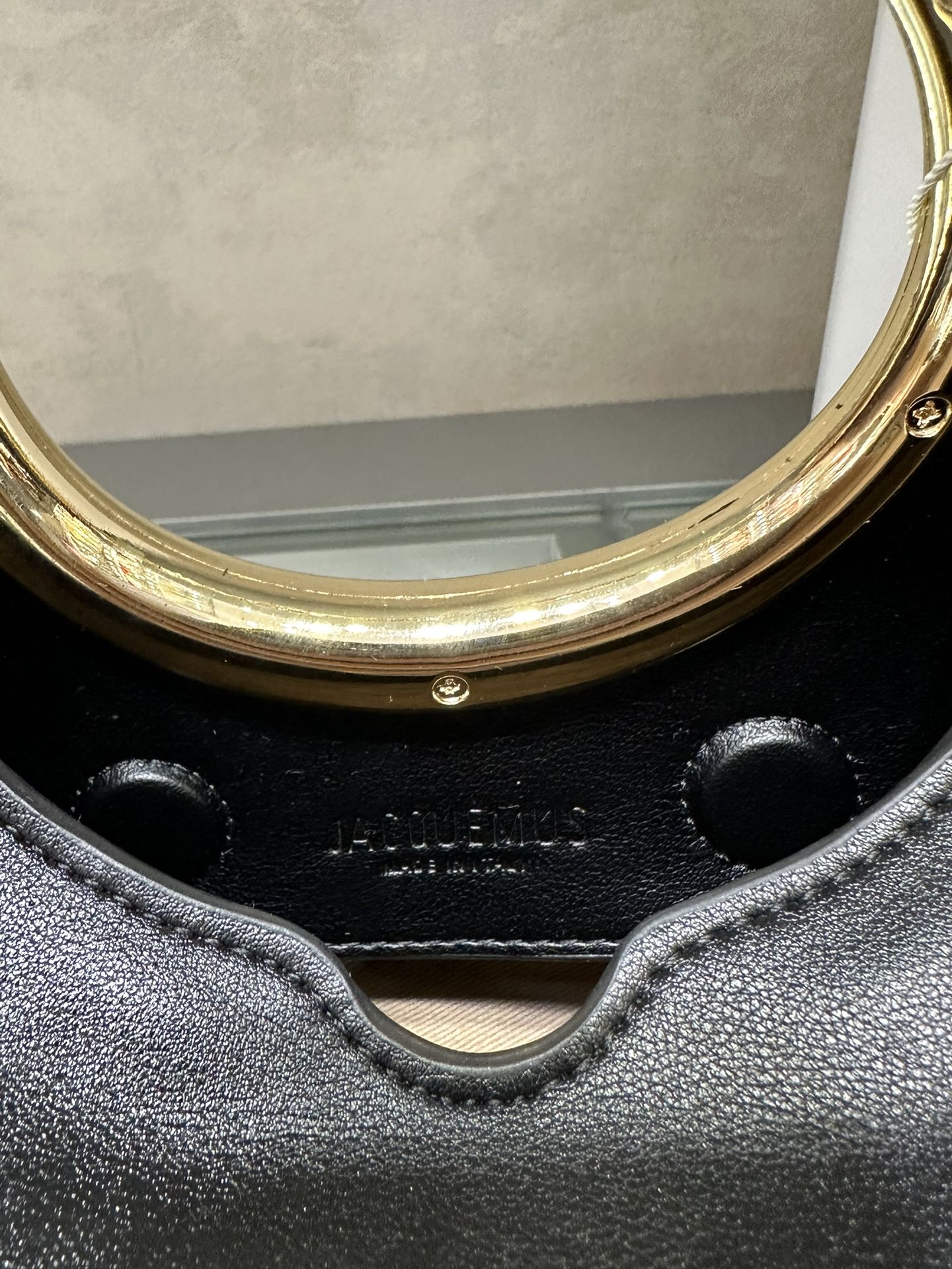 155NA12BDE Stylish leather bag