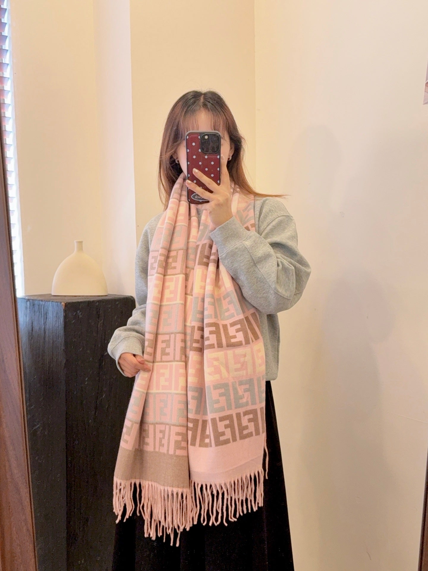 185RF65WDE Stylish Winter Scarves