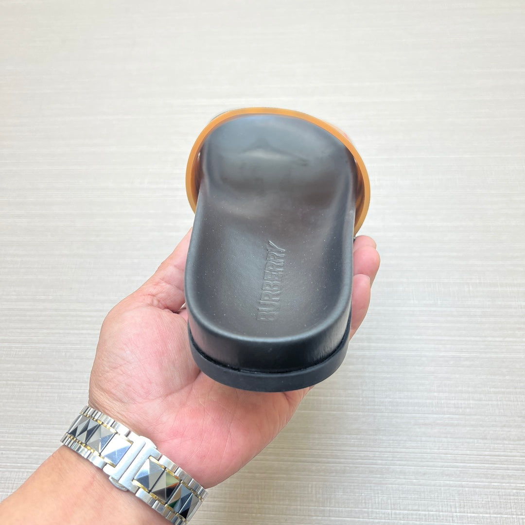 54R119ZDE Stylish slippers