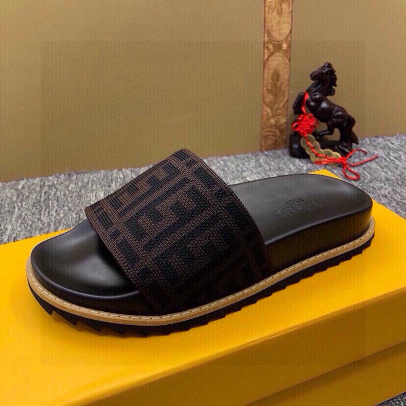 535ZF285ZDE Stylish Slippers