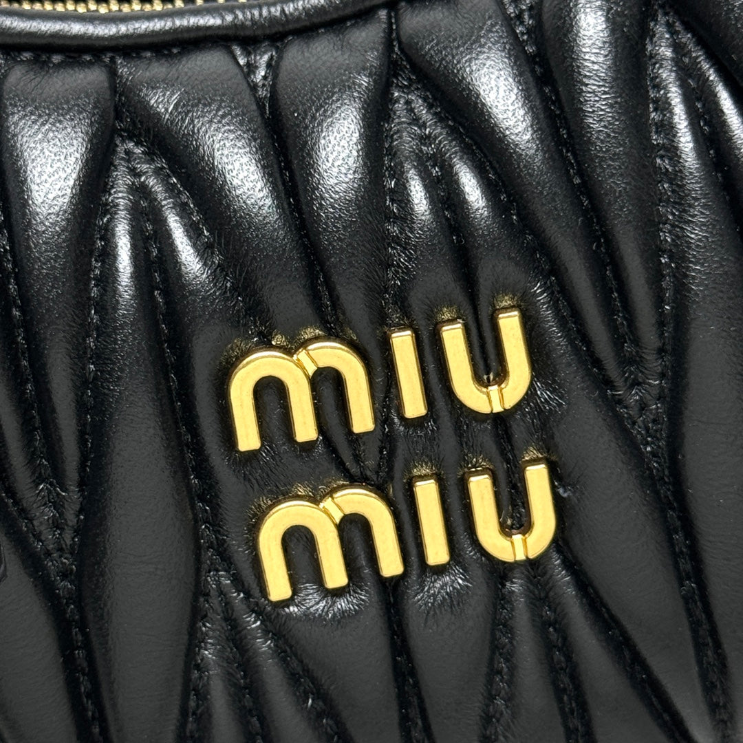 2WA19BDE Stylish leather bag