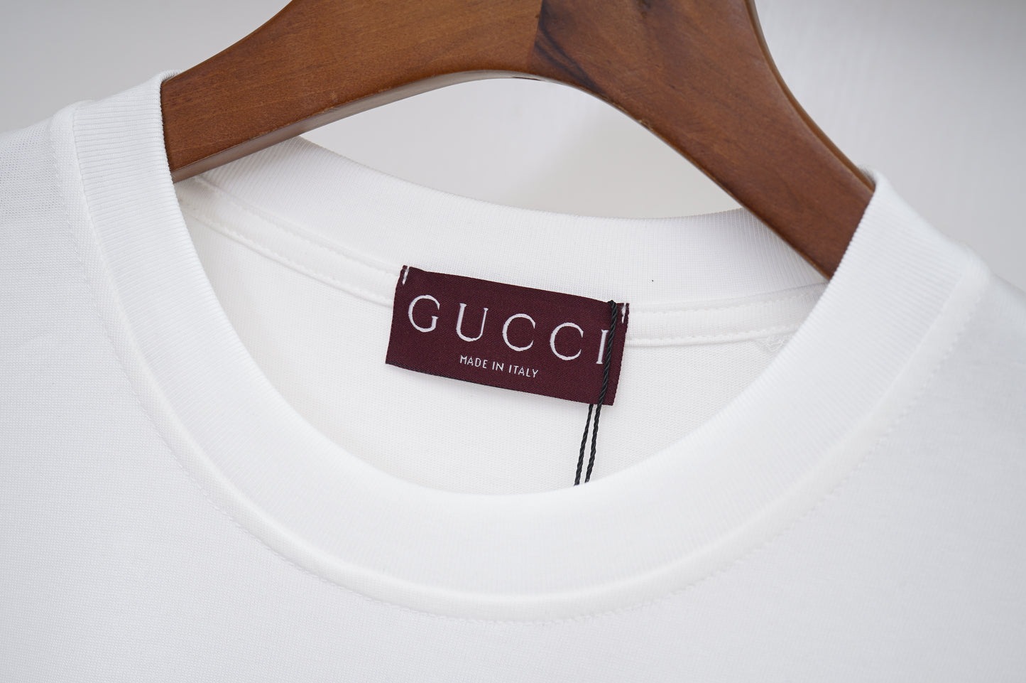 145NB6UDE Stylish T-shirt