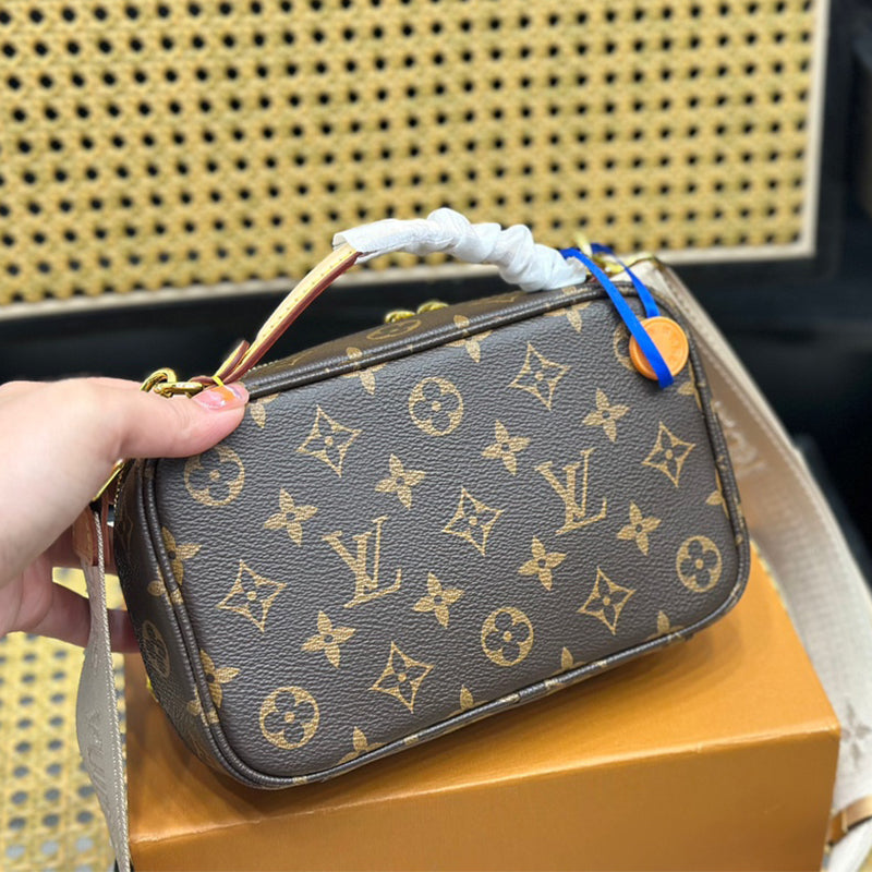 1XE162BDE Stylish leather bag 