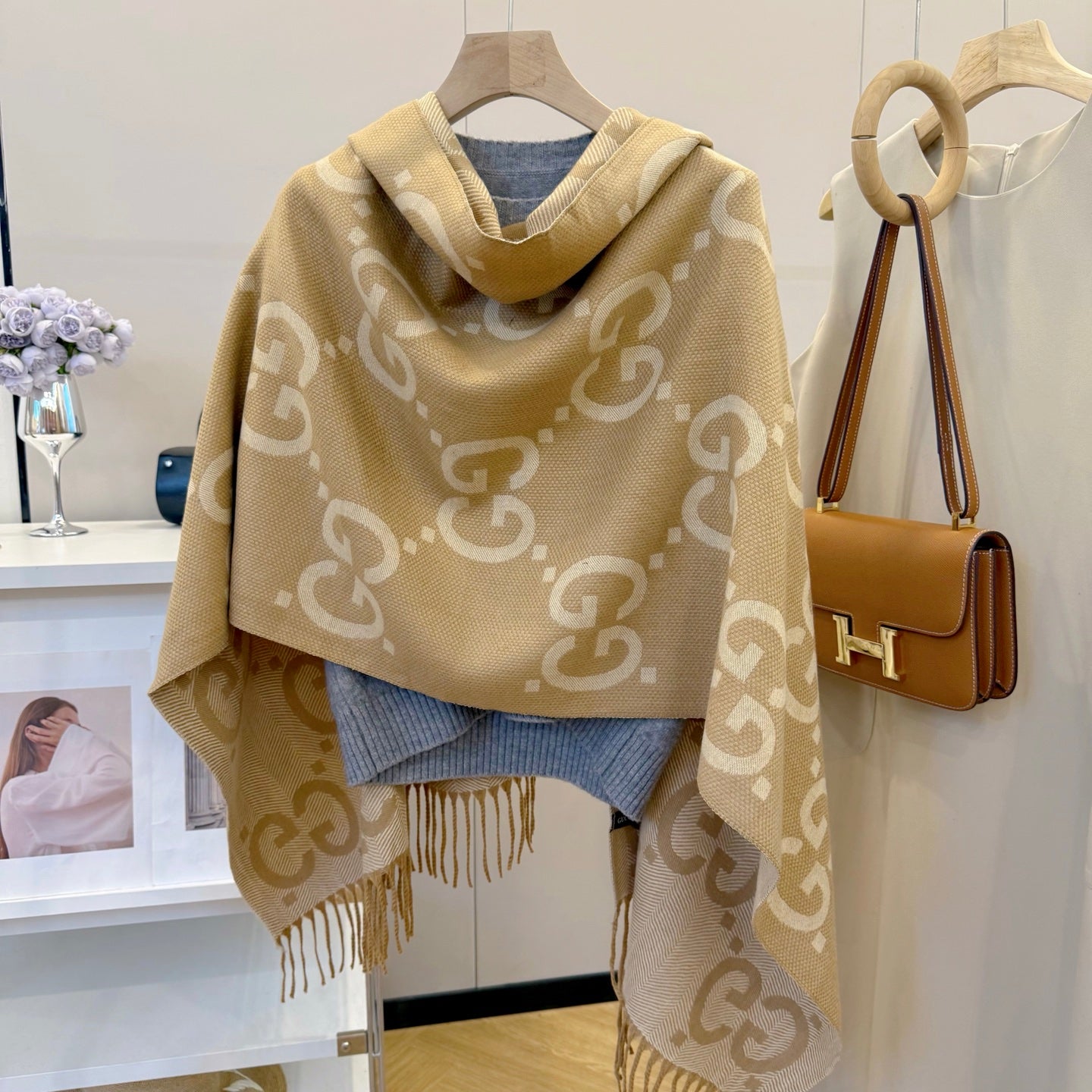 185ZB38WDE Stylish Winter Scarves