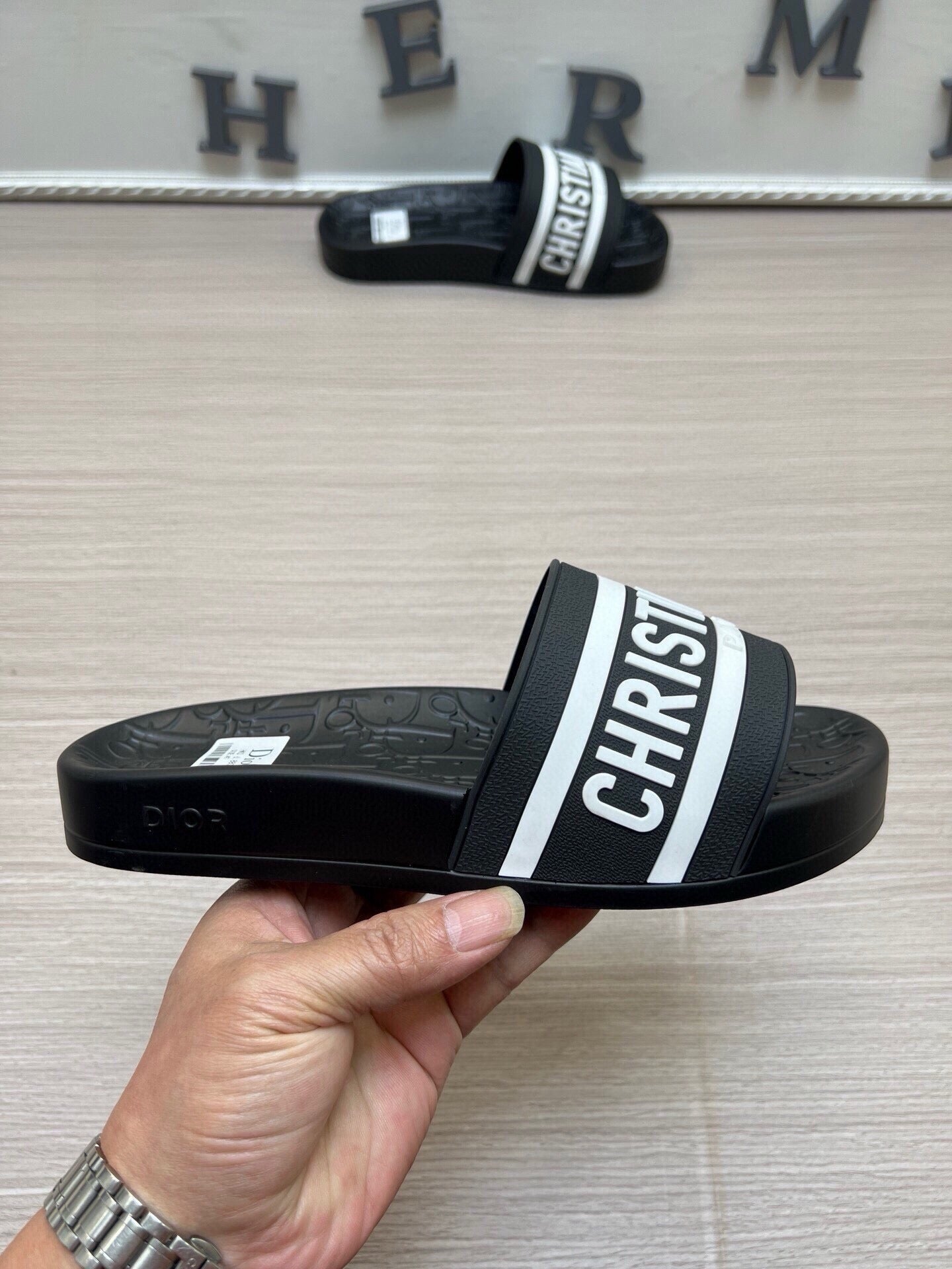 5LD212ZDE Stylish Slippers