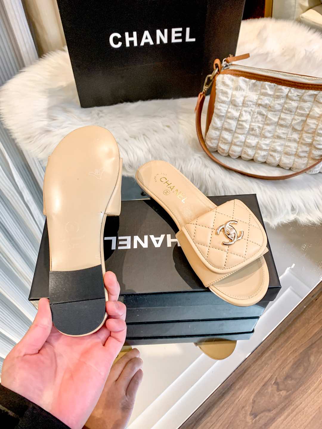 1ZC229ZDE Stylish Slippers