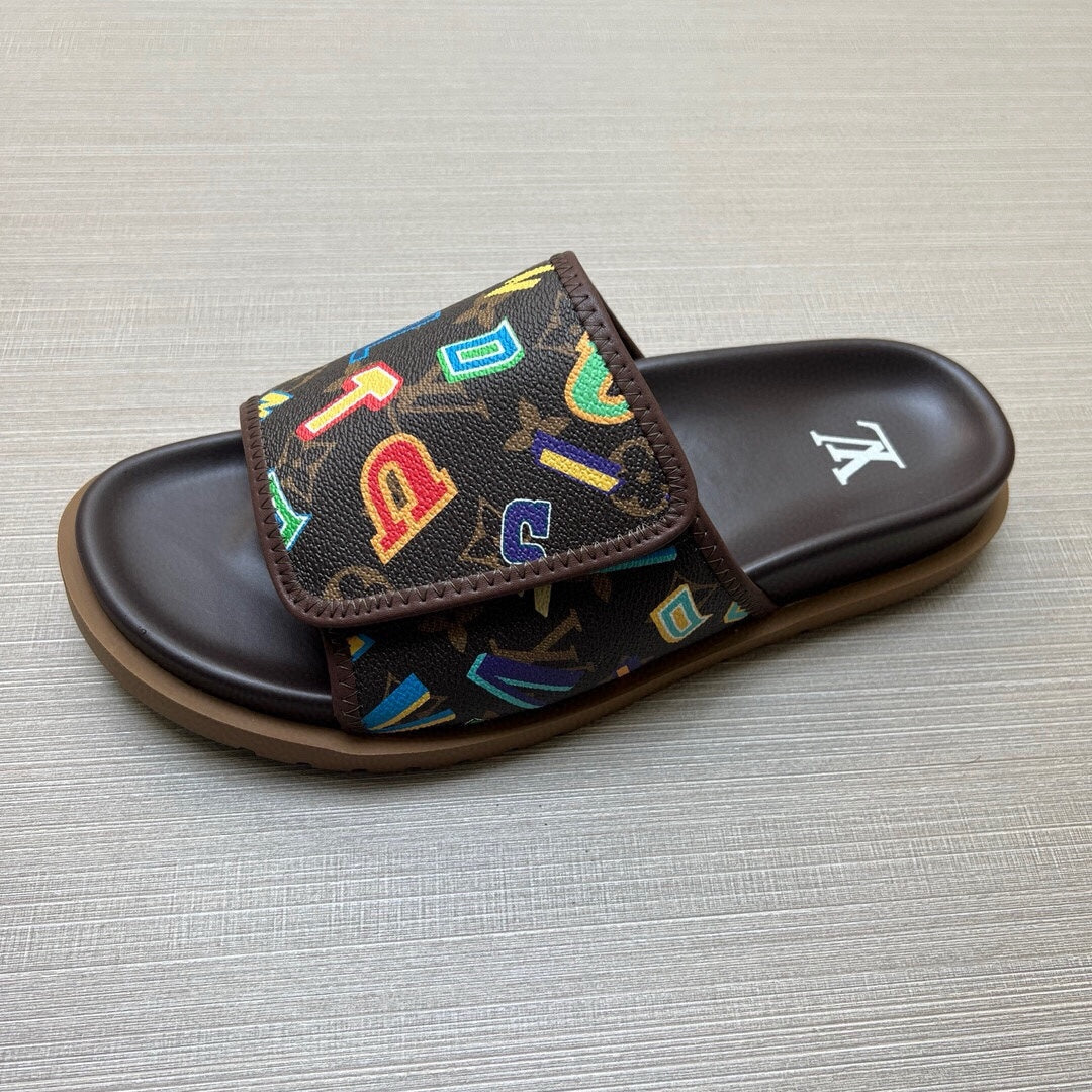 5WE247ZDE Stylish Slippers