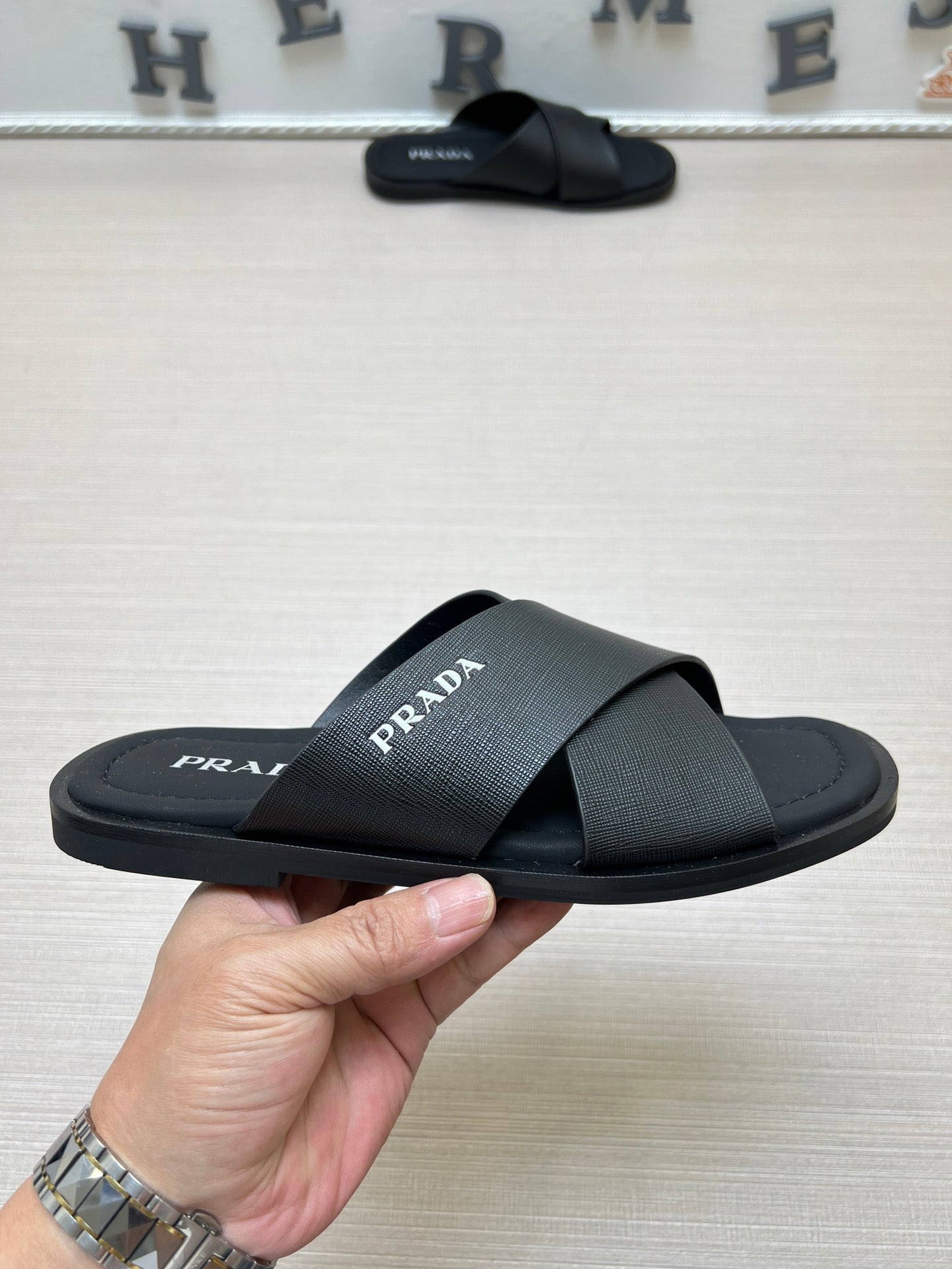 54PD72ZDE Stylish slippers