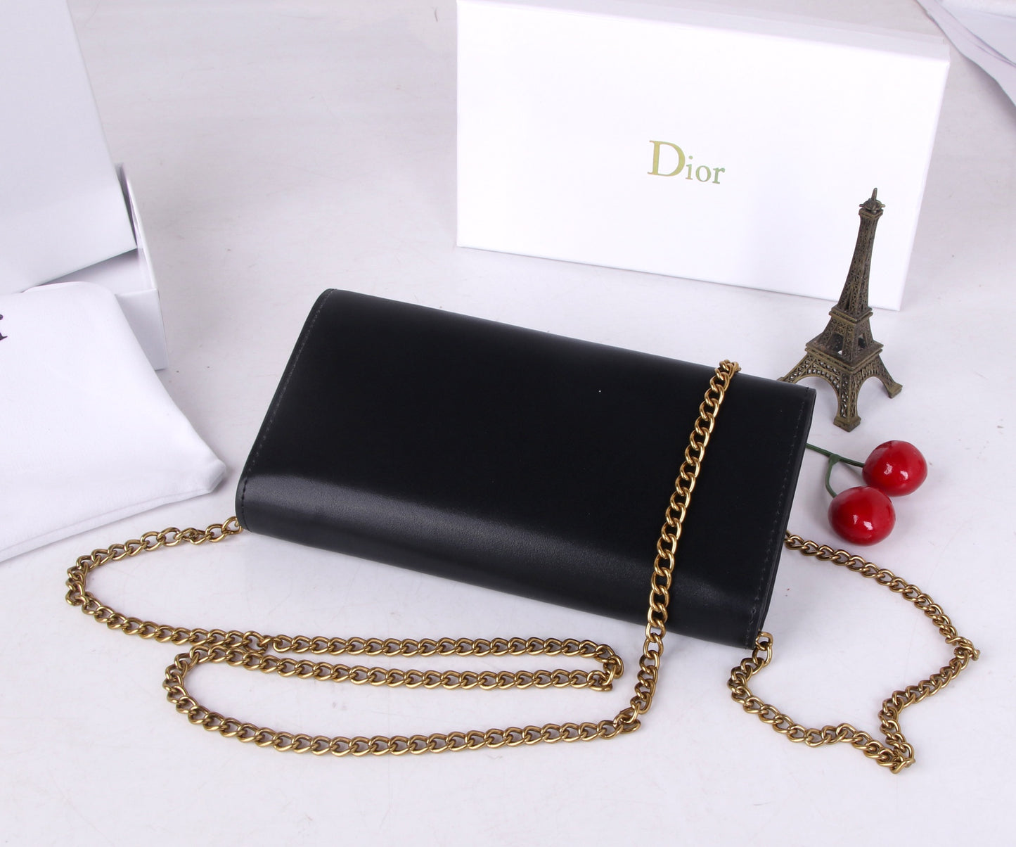 155ND53BDE Stylish leather bag