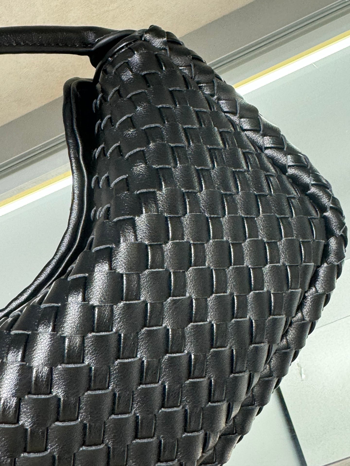 1XA83BDE Stylish leather bag