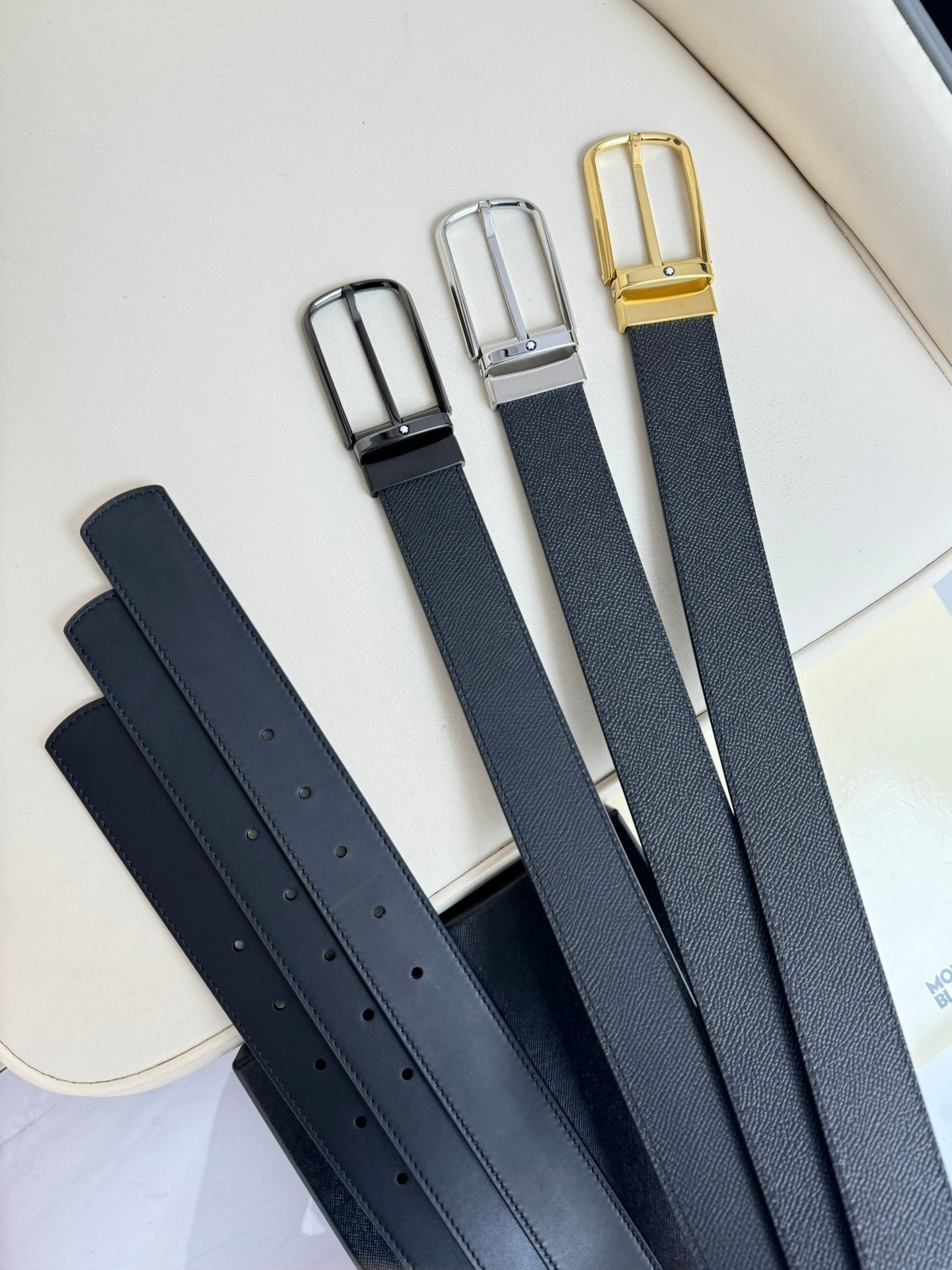 155RA236PDE Stylish  High quality belt With full package