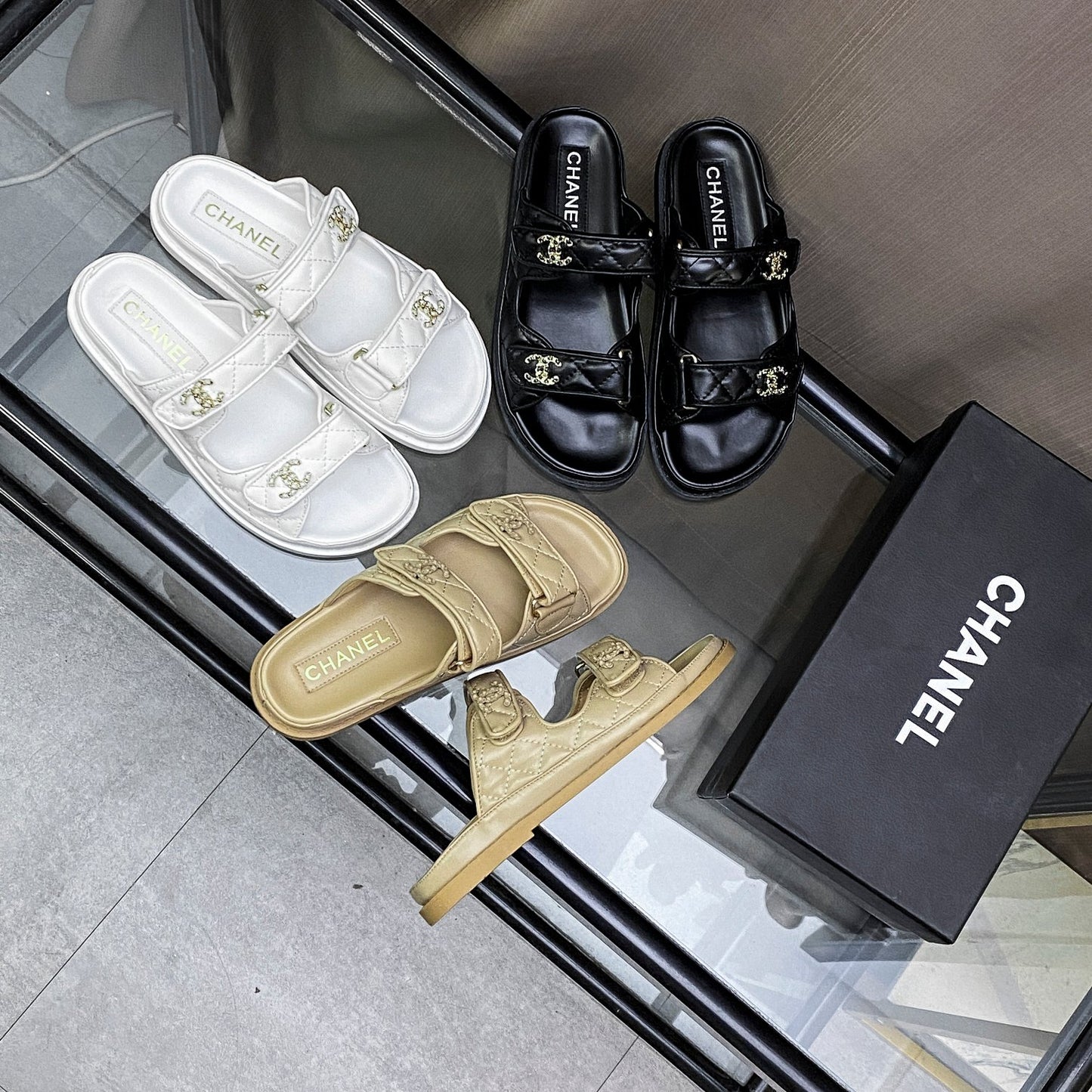 14C75ZDE Stylish Slippers