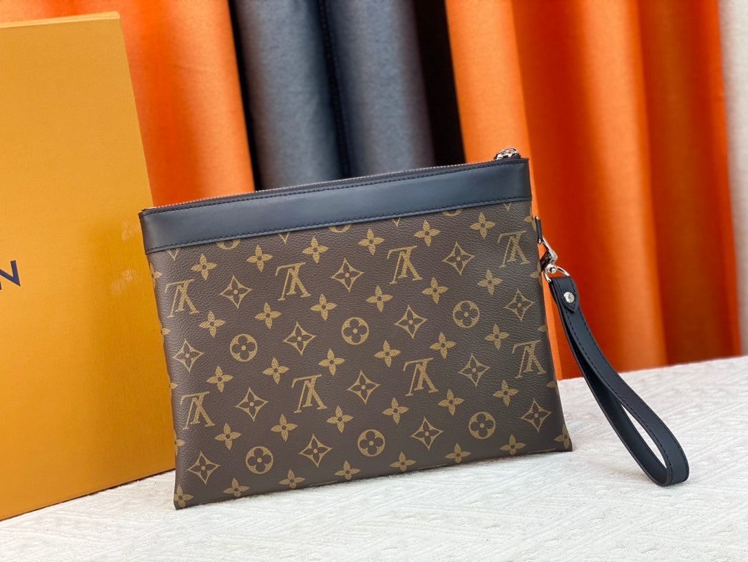 1XE401BDE Stylish leather bag