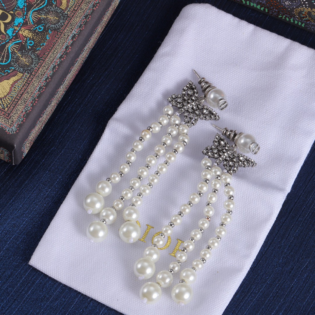 14D4EDE Stylish Earrings