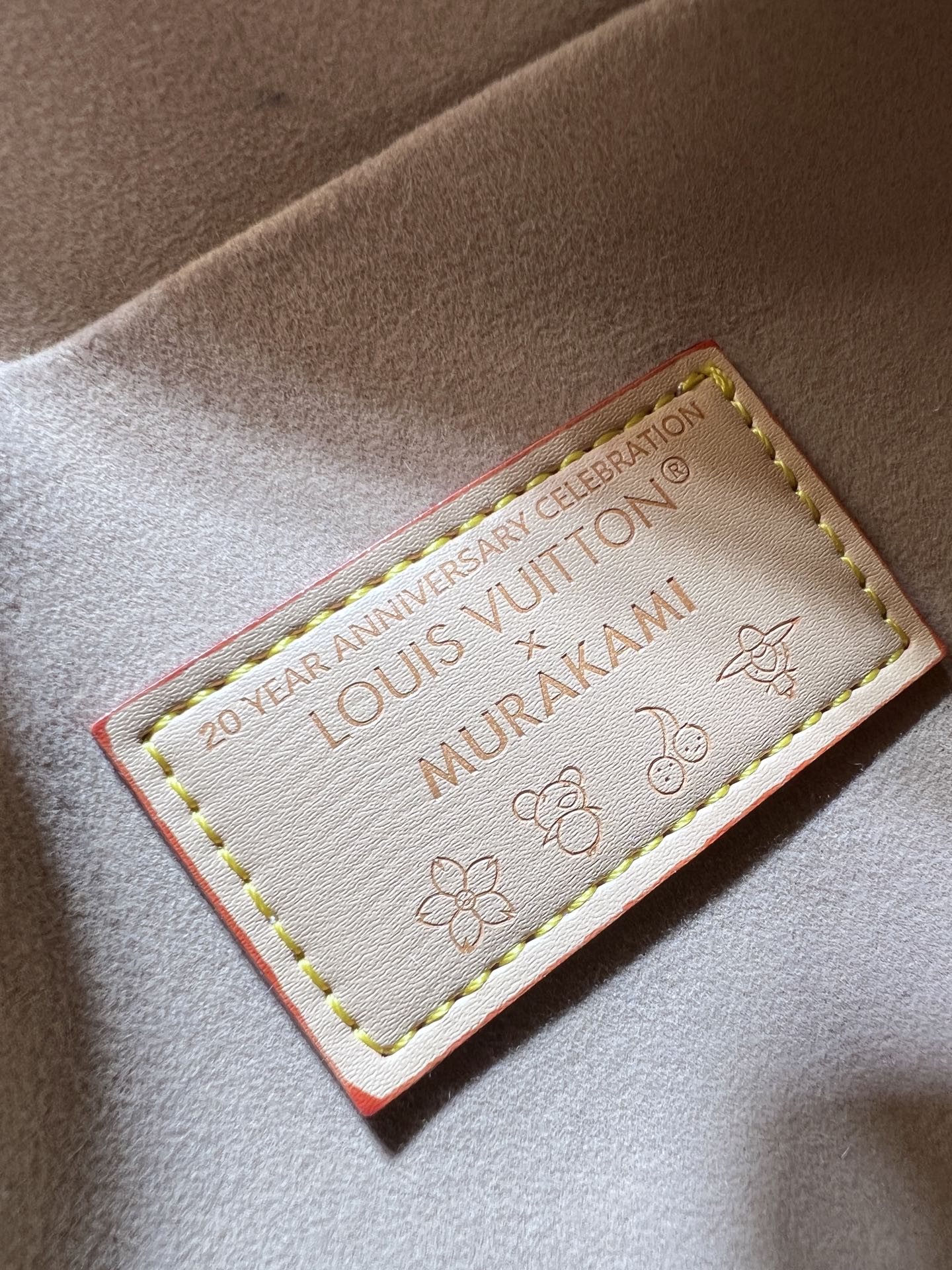 155NE18BDE Stylish leather bag