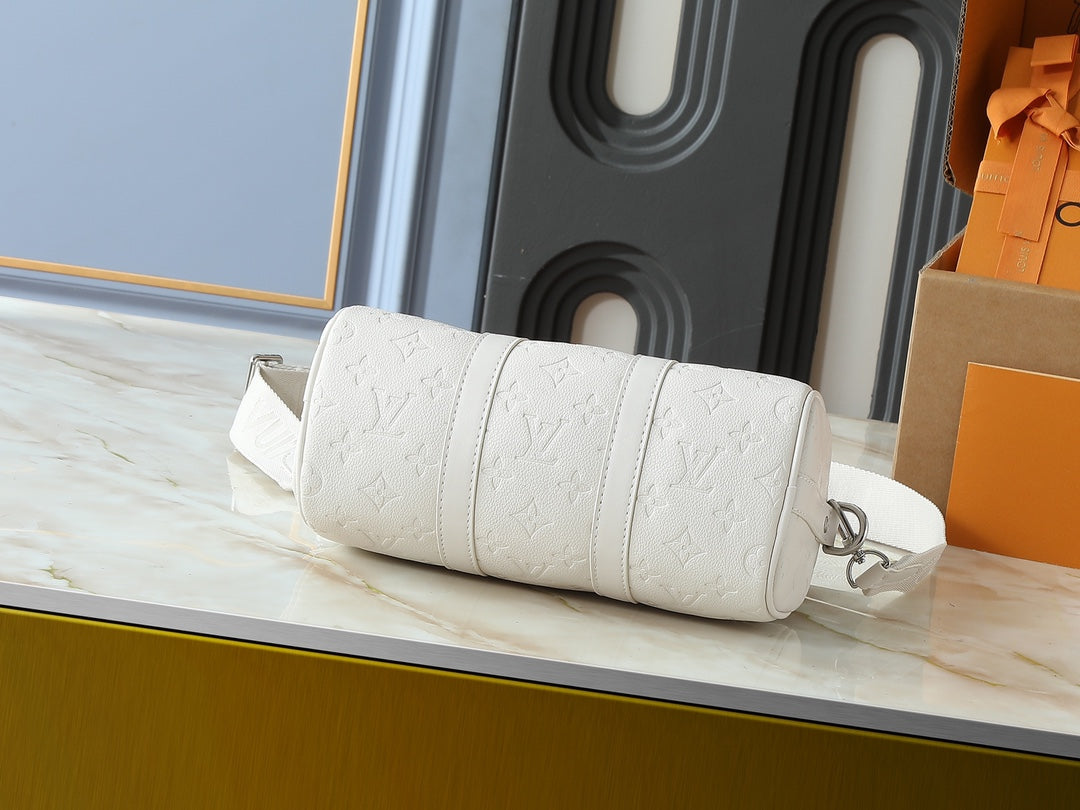15RE51BDE Stylish leather bag