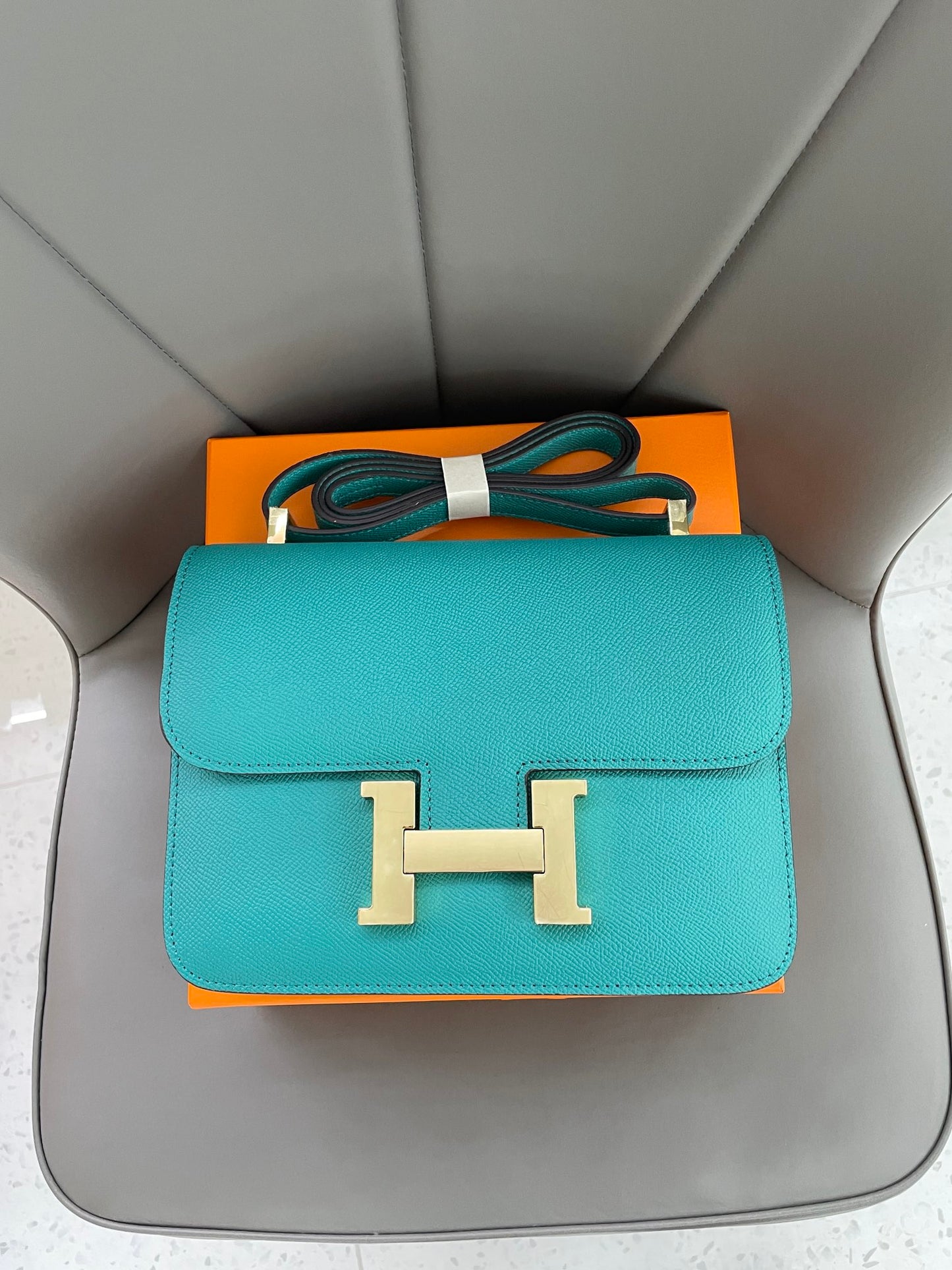 155NH66BDE Stylish leather bag