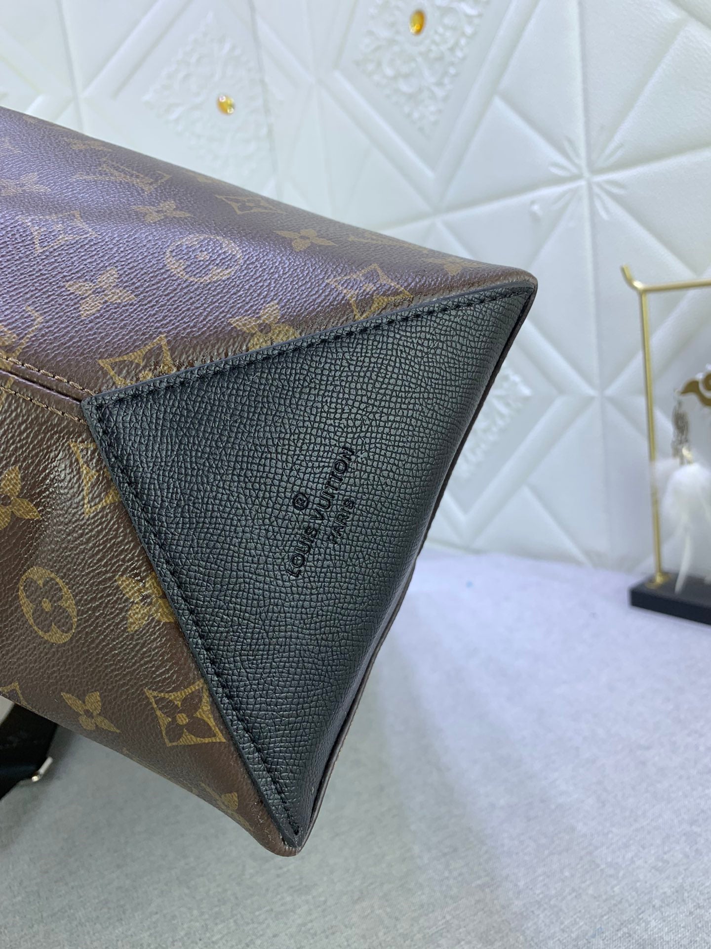 2XE350BDE Stylish leather bag 