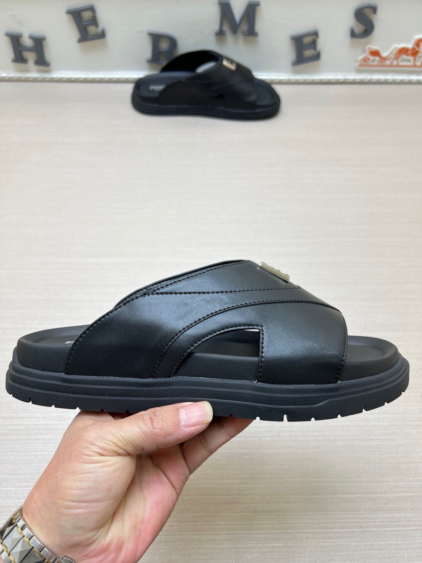 5LF221ZDE Stylish Slippers