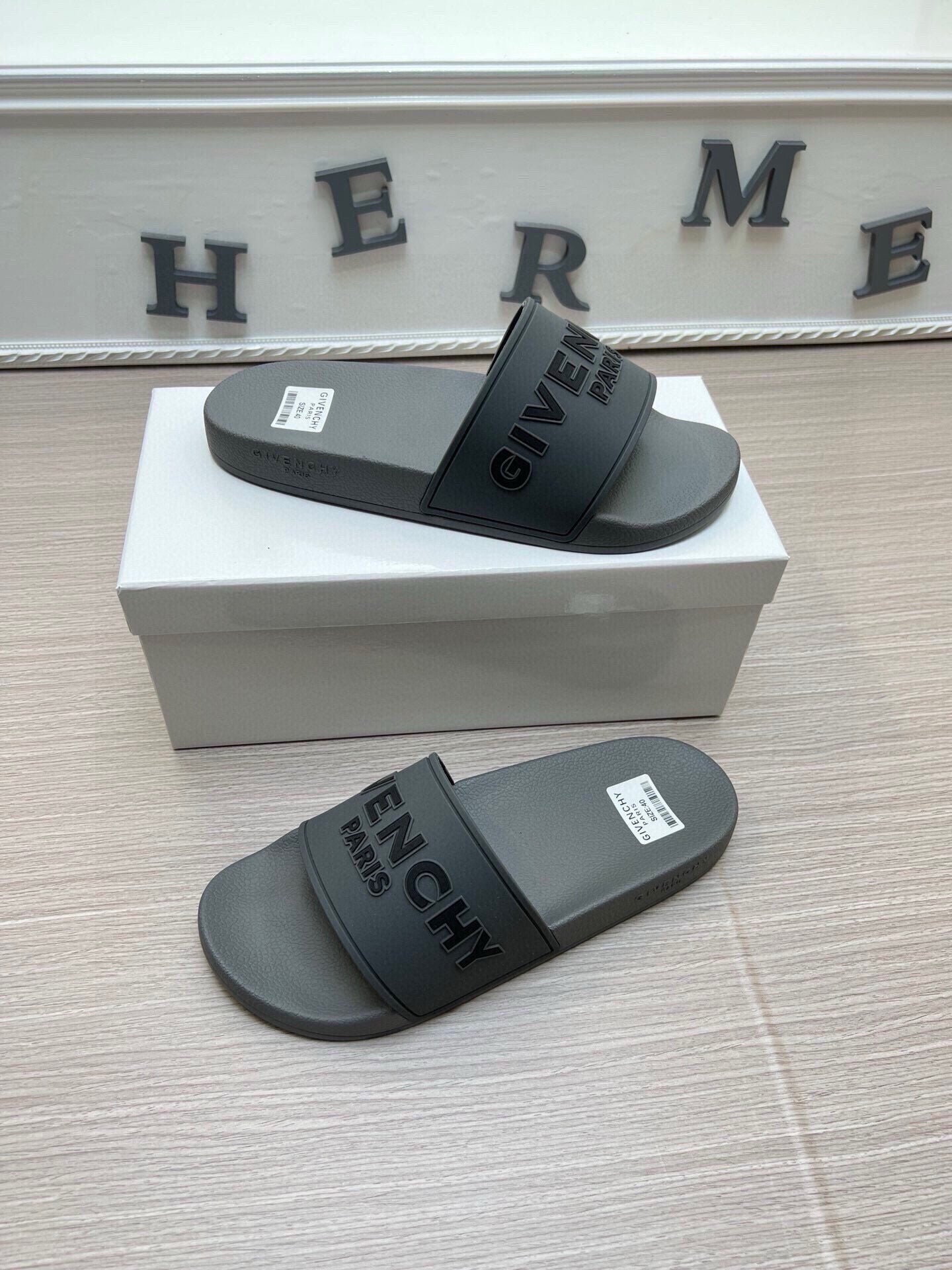 535ZGV263ZDE Stylish Slippers