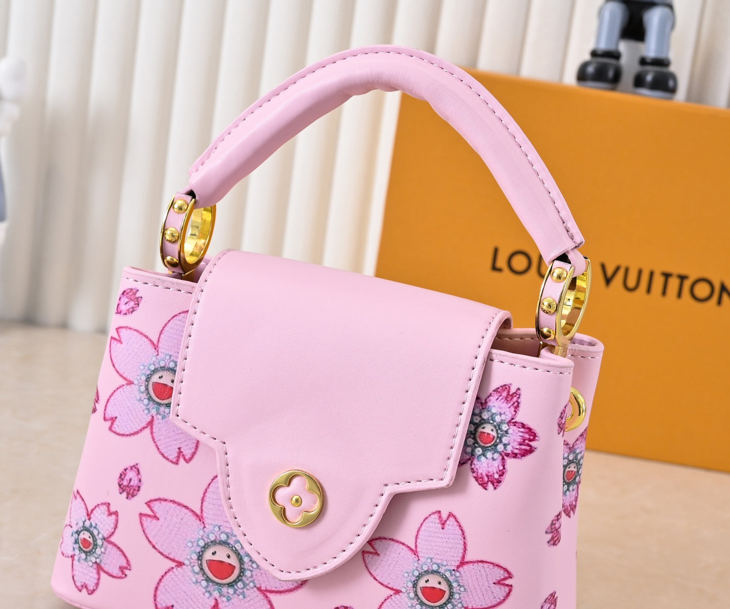 155NE42BDE Stylish leather bag