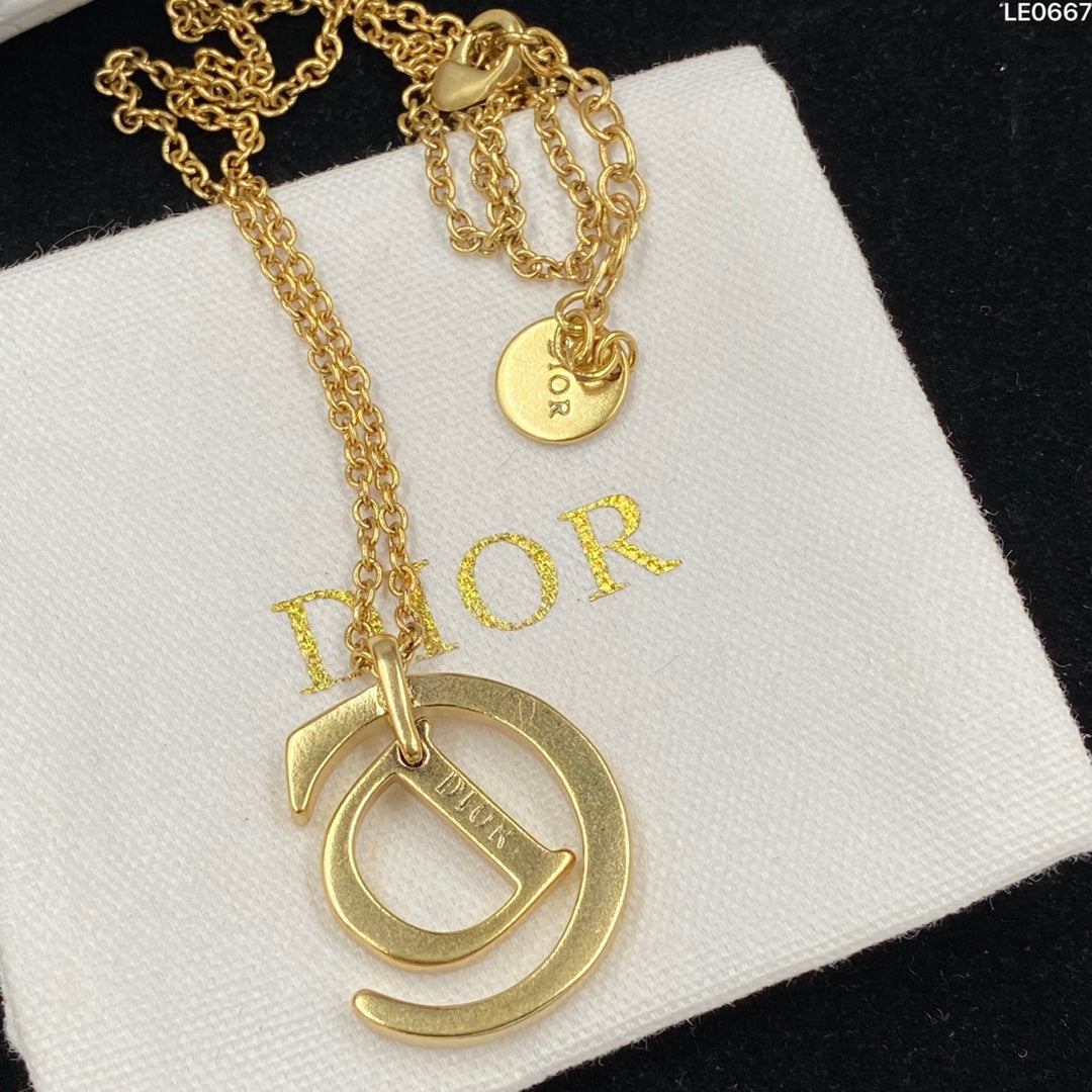 175RD22XDE Stylish  Necklaces
