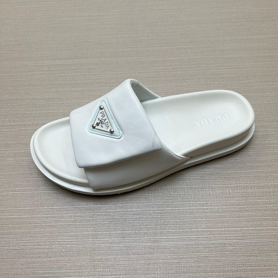 54PD4ZDE Stylish slippers