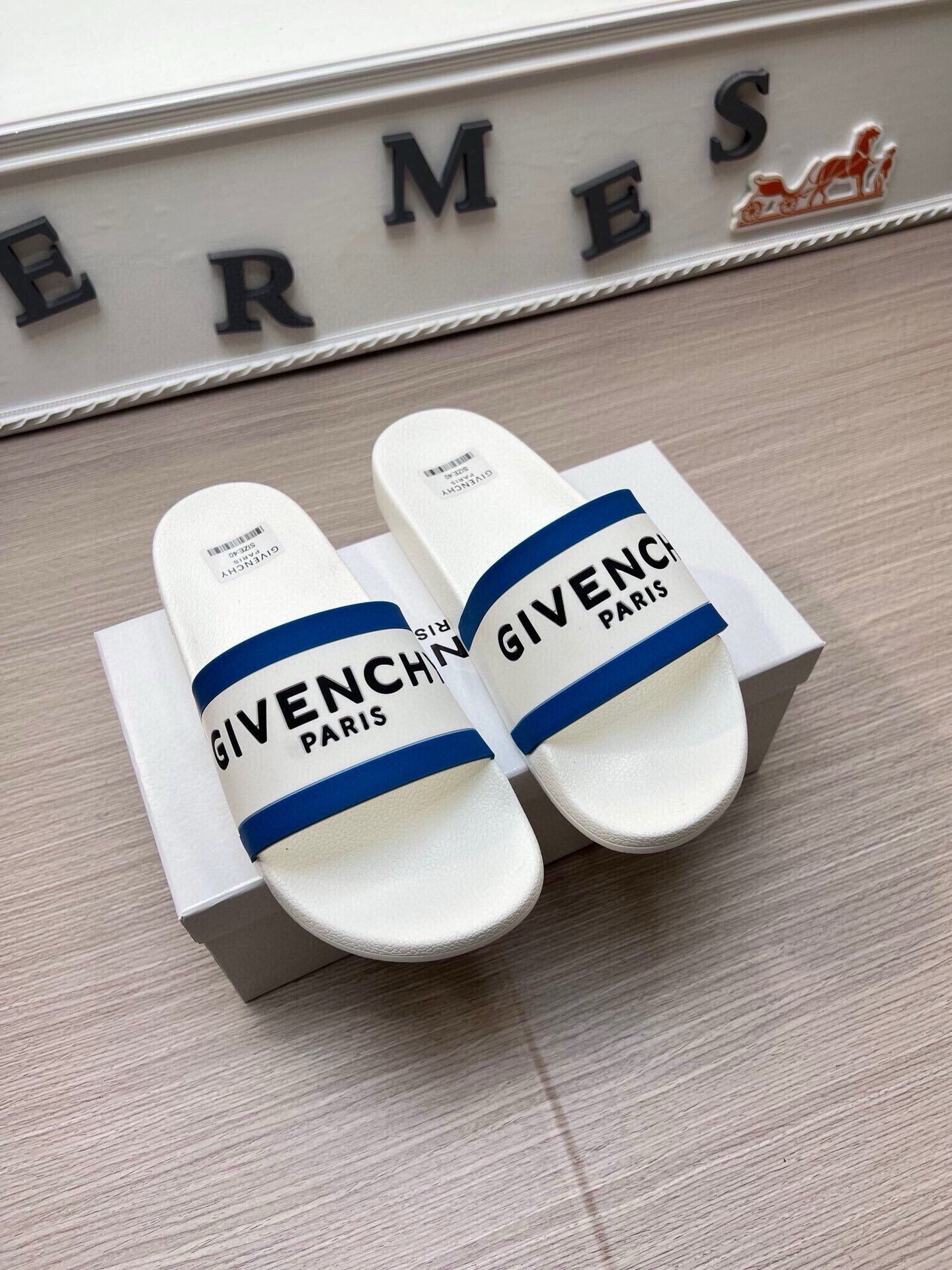 535ZGV264ZDE Stylish Slippers