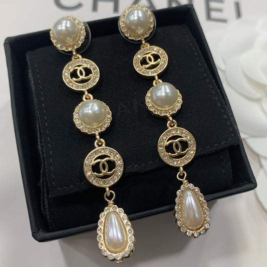 1YC108EDE Stylish Earrings